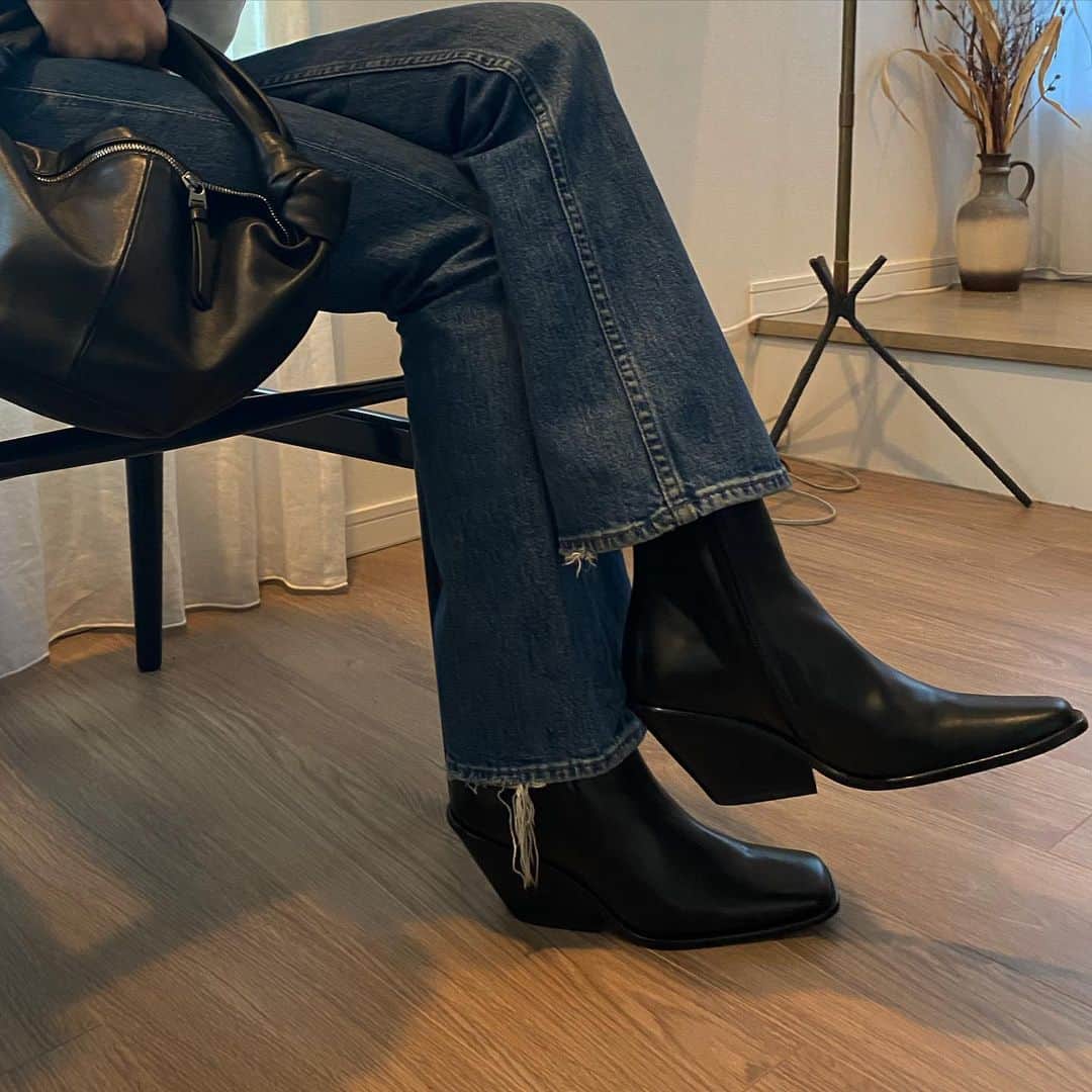 水野里砂のインスタグラム：「シルエット、美👢🖤」