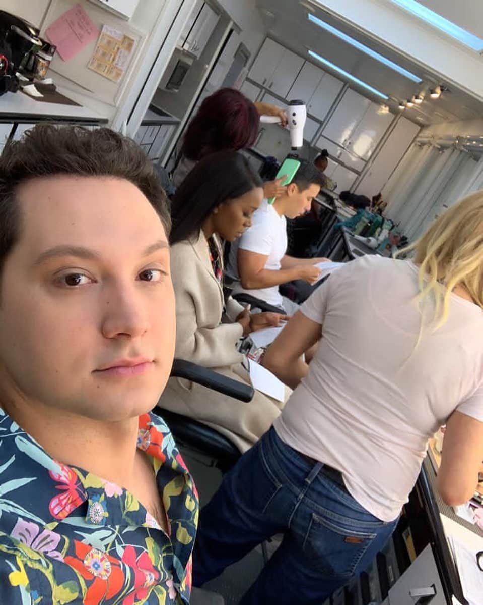 マット・マクゴリーのインスタグラム：「Miss these cutie patooties... even when they refused to give me their attention because they were working on their scripts 😌😌😌 @ajanaomi_king @conradricamora」