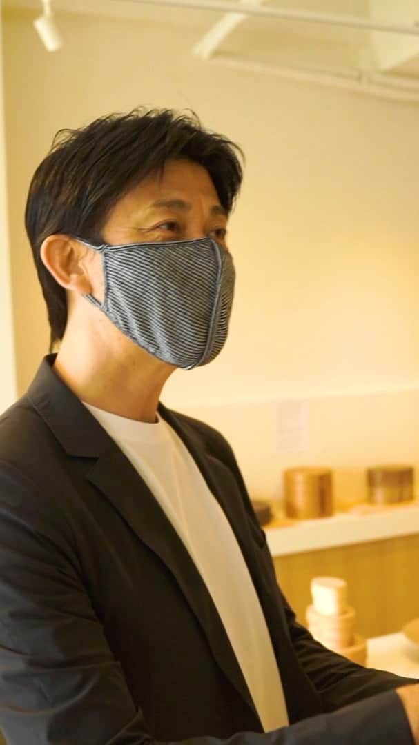 百瀬俊介のインスタグラム：「秋田県大館市観光大使を務めて2年目！ 今回、大館市のスポーツコミッション立ち上げと共に合間の時間で大館の街を歩いてみました⛰🐕🐓🌾🍲 せっかくなら大館市の魅力を映像で伝えられないか？  文字や写真よりも映像！  映像のチカラでもっと大館の魅力が伝わるはず！  そこで弊社コネクトのパートナー @anmaketokyo のクリエイターたちが協力してくれ大館市のプロモーション映像を制作してくれてました✨📽👍  濃厚な時間を過ごし雲海が撮れるかどうかはイチカバチカの運次第で早朝4:00に起きて丘まで登ったよね〜  雲海の神様は僕らに味方してくれたようで大館の町を綺麗に雲海の雲が覆い圧巻の景色でした！  食の魅力もたっぷり！ 比内地鶏の親子丼、レバーは絶品✨  この時期しか食べることができない新米のきりたんぽも貴重なタイミングで食べることができて感無量😋 囲炉裏で食べたきのこ鍋も最高でした！  他にも伝統工芸のまげわっぱや秋田犬の里、松峰神社と観光資源もたくさん！  これからも大館の魅力、伝えていければと思います！  #秋田県大館市 ＃大館というところ #anmaketokyo #比内地鶏 #まげわっぱ #秋田犬」
