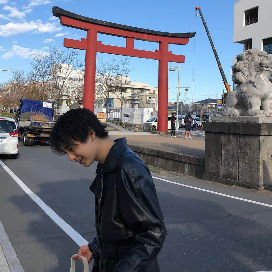 黒田昊夢さんのインスタグラム写真 - (黒田昊夢Instagram)「レザーのコートでいつもと ちょっと違う気分の自分。」11月20日 20時16分 - hiro_crown.0910