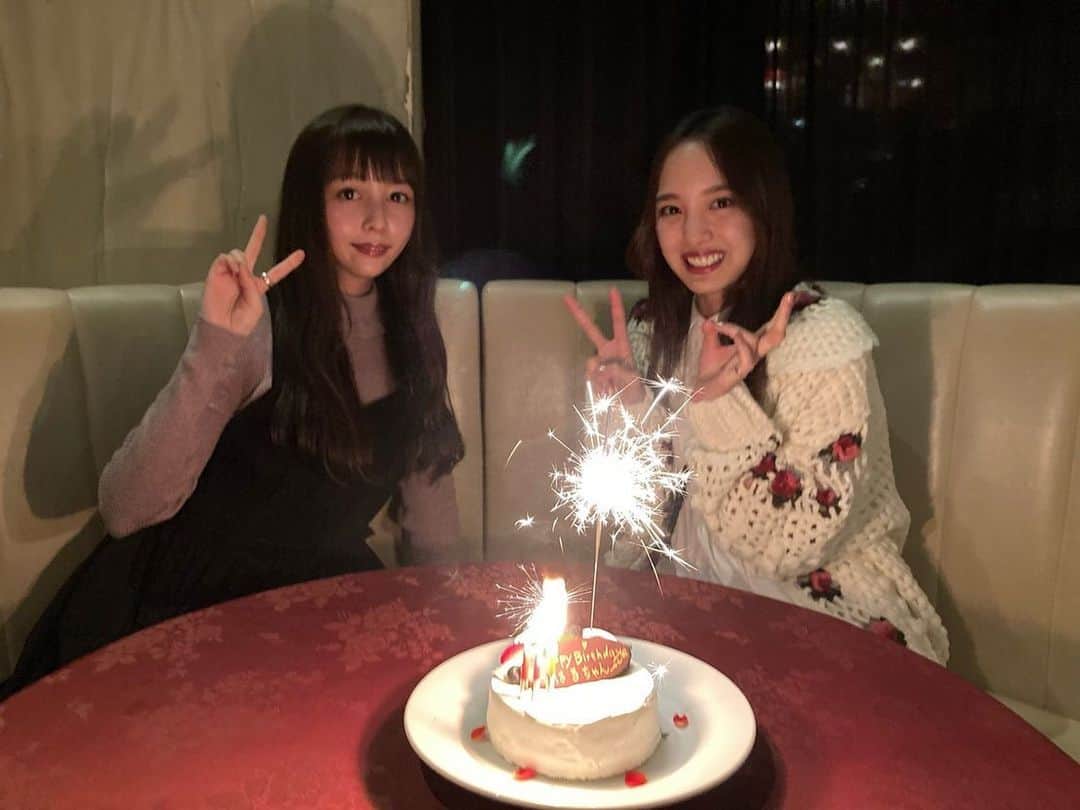 飯窪春菜のインスタグラム：「大好き南波志帆さんがお誕生日をお祝いしてくれました〜🥰❣️❣️ 行ってみたかったキリストンカフェに連れて行ってくれました🥺🥺🥺💓 美味しいコースと可愛いケーキにときめきはしゃぎ〜🥳💓 しほさんありがとうございます☺️💓 #birthday」