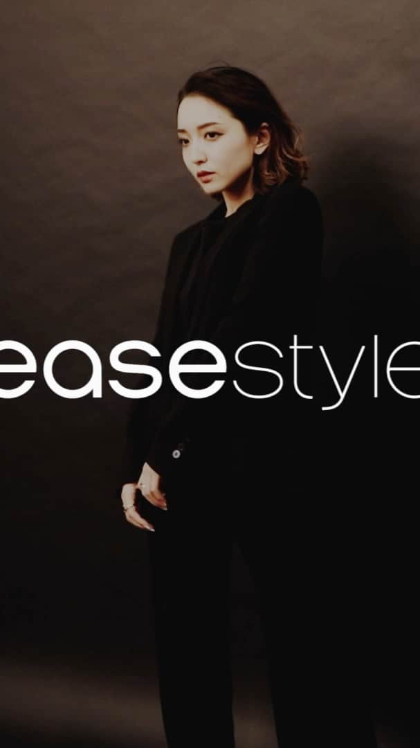 かんだまのインスタグラム：「こんにちは、かんだまです。  @easestyle.shop に関するコメント・DM・メンションたくさんありがとうございます🙇🖤嬉しい限りです。 この動画にて下記を説明してますので、ご確認頂けると幸いです。 __________________________  0:00〜 オープニング 2:29〜 ブランド説明 4:03〜 パッケージ紹介 4:55〜 カラー展開 6:45〜 コーディネートパターン 8:53〜 テクスチャー 10:7〜 自然光でのカラー/テクスチャー 11:6〜 販売内容 13:41〜 内容まとめ __________________________  編集は全て自分です。オープニングカッコつけました。（ドヤ顔 また、一般発売前の明日11/21(FRI)18:00〜は、数量限定でSPECIAL BOXが発売となりますが、色々質問を皆様からいただいてますので、発売前のお昼11/21(SAT)13:00頃よりインスタライブをさせて頂きます。よろしくお願いいたします🙇‍♂️  ___________________________﻿  【一般発売】﻿ 2020/12/04(FRI) 0:00〜 ﻿ RED BROWN / MATTE PINK / NUDE  ORANGE﻿ 各色 ¥2,500+tax﻿  ﻿【記念発売生配信ライブ】 2020/12/04(FRI)20:00〜﻿ YouTube「かんだま劇場」にて開催(誰でも参加可能)﻿ ___________________________﻿  make @matsumoto.t  hair @ky0suke  ﻿ #easelip﻿ #easeでeasy﻿」