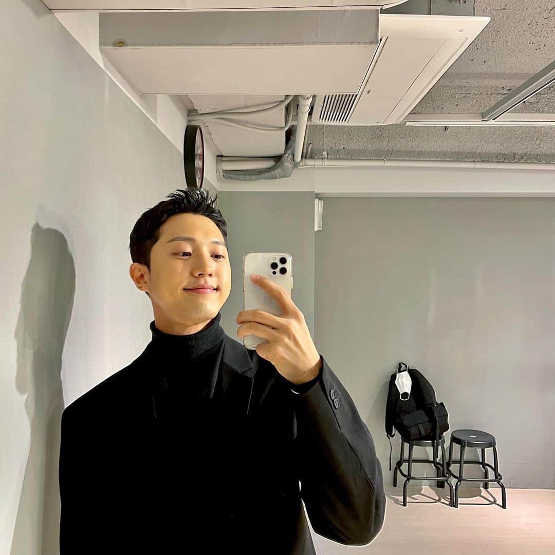 のインスタグラム：「목티😏」