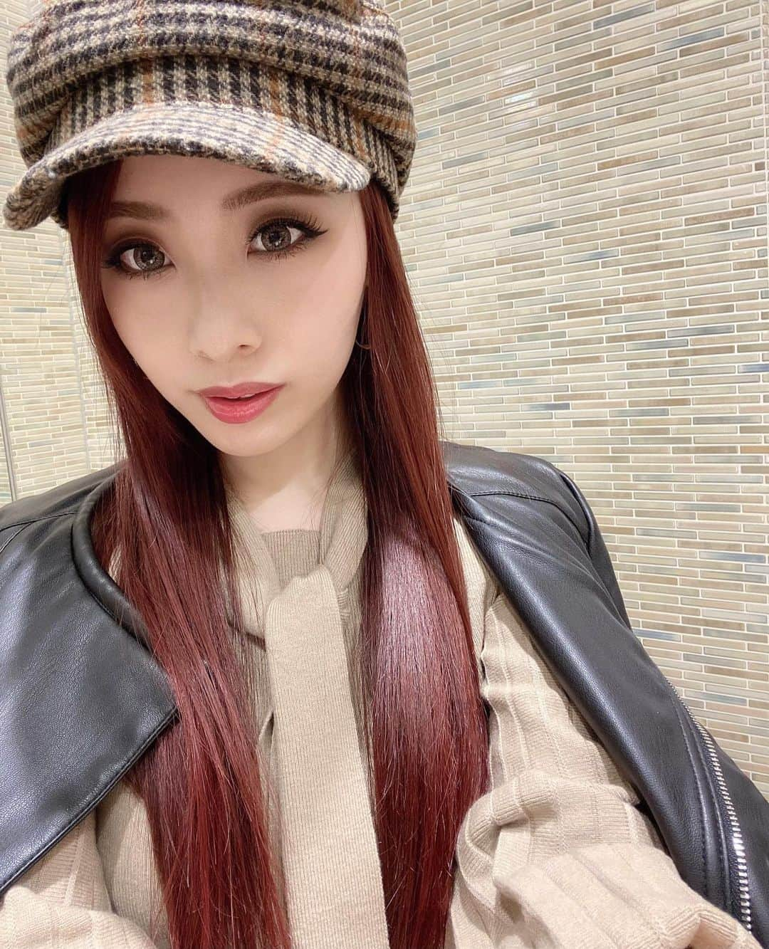 Marinaさんのインスタグラム写真 - (MarinaInstagram)「🍂🍂🍂 . #Aldious #AldiousMarina #アルディアス #femalemusician #femaledrummer #drummer #drums #dwdrums #drumslife #drumset #drumkit #drummergirl #girlband #music #metal #rock #jrock #drumstagram #evans #instagood #vicfirth #myperfectpair #sabian #girl #ootd」11月20日 13時44分 - aldiousmarina