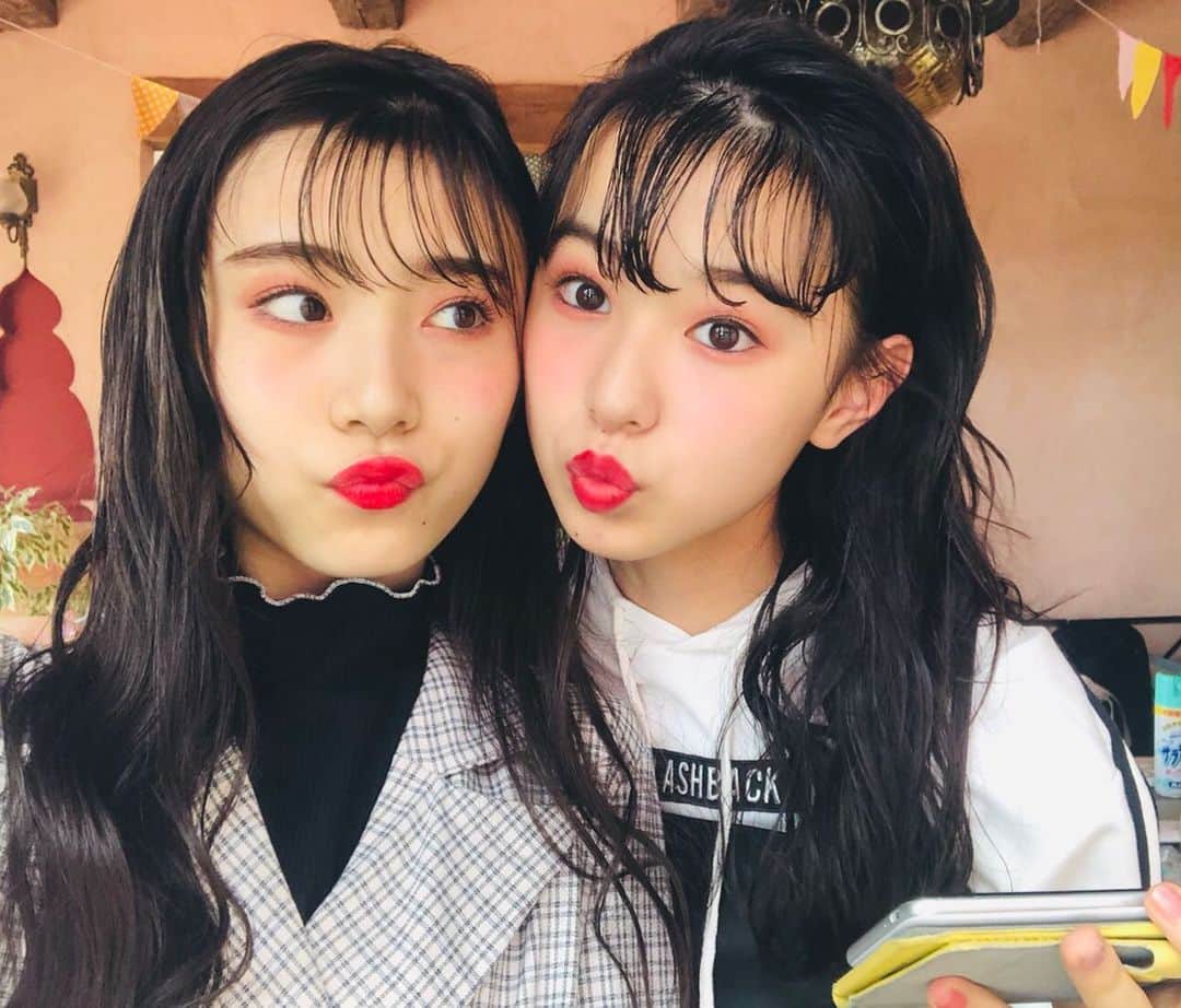 ニコ☆プチのインスタグラム：「😗♥️ . . . #近藤藍月  #森﨑美月」