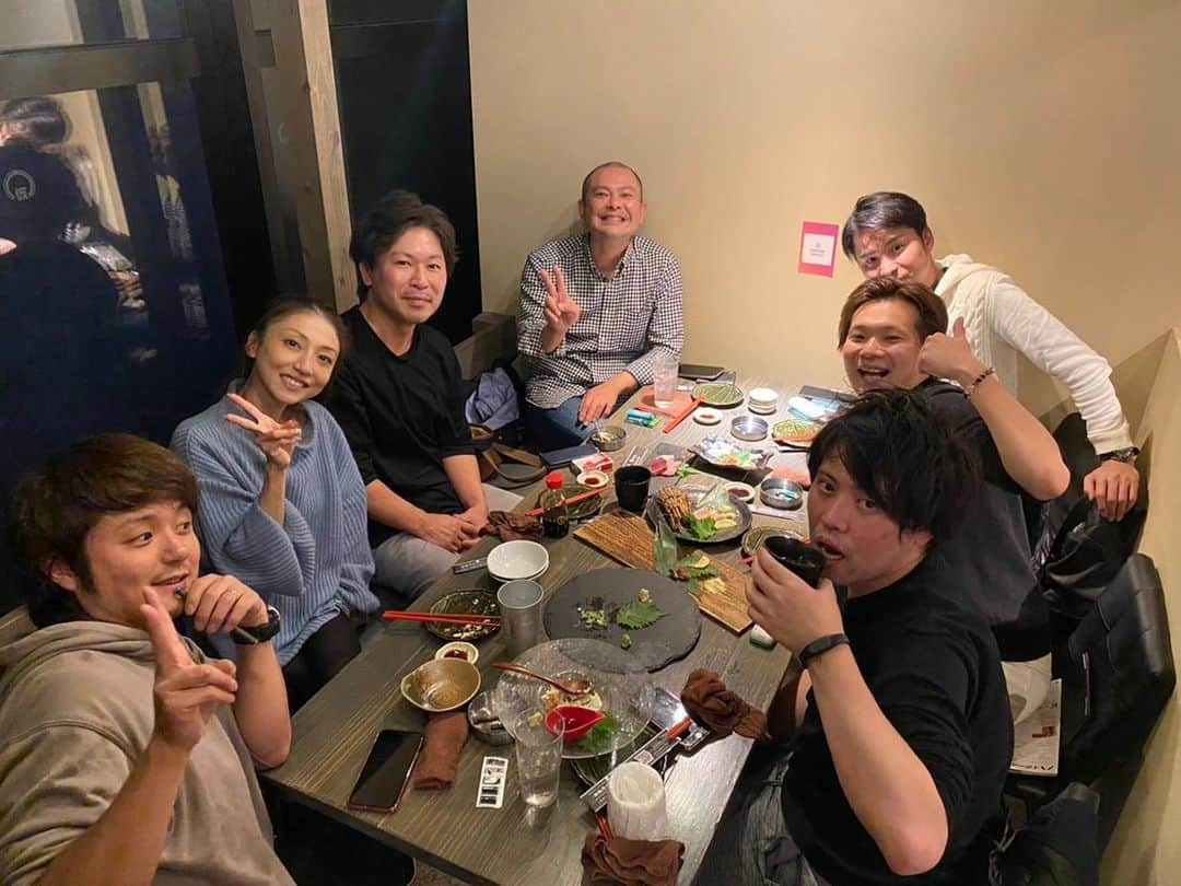中川愛海さんのインスタグラム写真 - (中川愛海Instagram)「鹿児島梯子酒！たくさん目的を果たし繰さんとも飲むことができ7軒はしご！怒涛の1日と素敵な出会いと笑顔がたくさんな鹿児島の思い出。ありがとう❣鹿児島！ 鹿児島屋台村は年内で終わりですが、また来ます！ また帰りますー！ #中川愛海 #アミュラン #一日一回カンパイ #かごしま屋台村 #鹿児島屋台村」11月20日 13時55分 - ami_nakagawa_