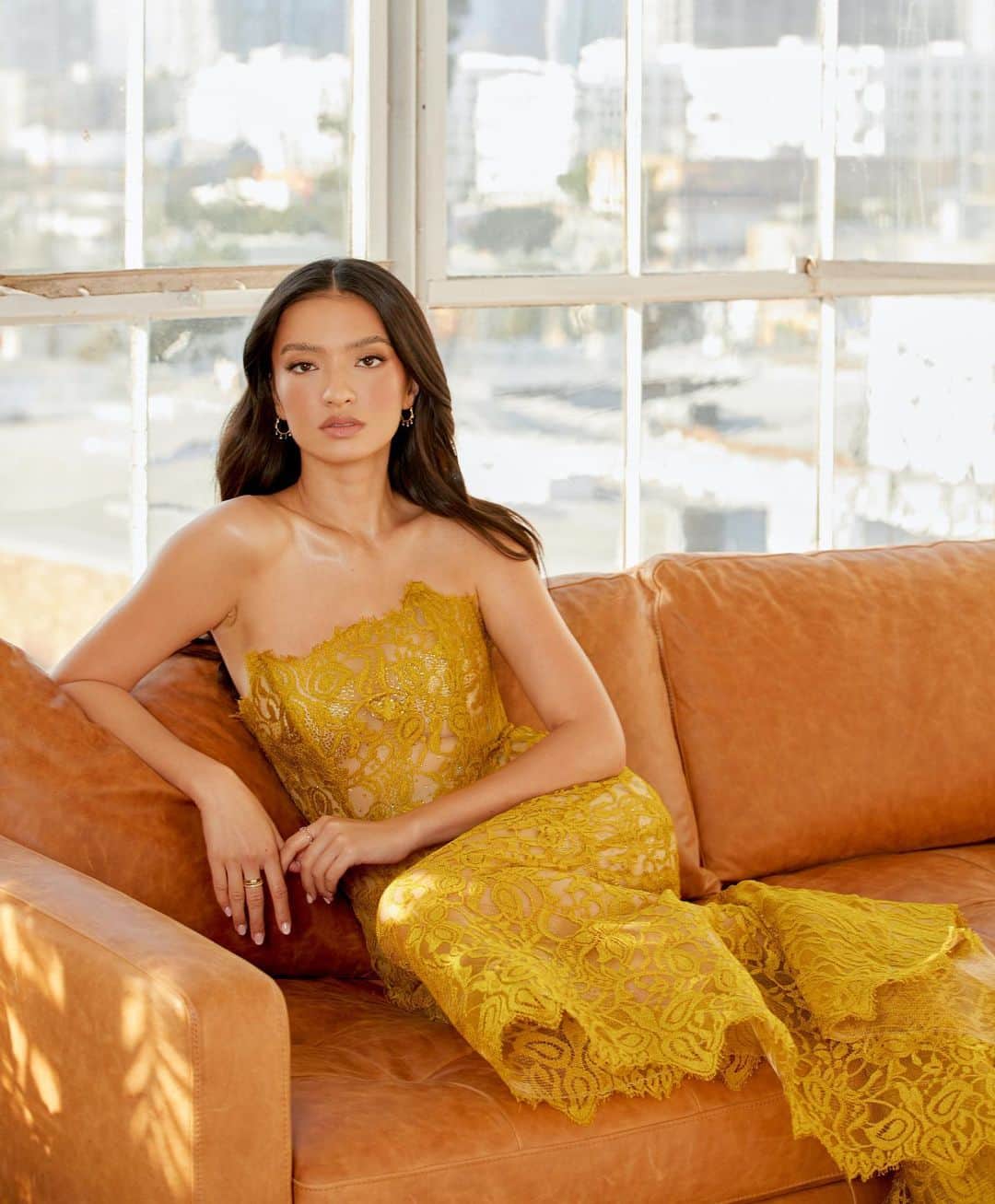 ラライン・シャーさんのインスタグラム写真 - (ラライン・シャーInstagram)「Just living isn't enough," said the butterfly, "one must have sunshine, freedom and a little flower." -Hans Christian Anderson   📸 @emilynnrose  💄@jentioseco 💇🏻‍♀️ @grahamnation  👗 @jamar_hart  💡@rosestudiosla」11月20日 14時03分 - ralineshah