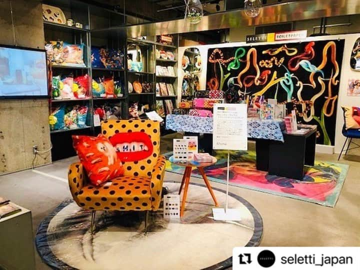 entre squareさんのインスタグラム写真 - (entre squareInstagram)「Repost @seletti_japan with @make_repost ・・・ Seletti×Toiletpaper 渋谷ロフト 4Fで展開スタート致しました！日本国内のお店の中で、1番多くのSELETTI TOILETPAPERアイテムをご覧いただけます😍皆さんぜひぜひ足を運んでみてくださいませ✨  #seletti #selettijapan #渋谷ロフト#ロフト #渋谷 #toiletpaper #tokyo #toiletpapermagazine #goodesign #instagood #art #magazine #designer #design #interior #cushion #mirror #notebook #note #mug #pouch #雑貨 #おしゃれ雑貨 #インテリア #インテリア雑貨 #ミラー #ノート #クッション #ポーチ #loft」11月20日 14時10分 - entresquare