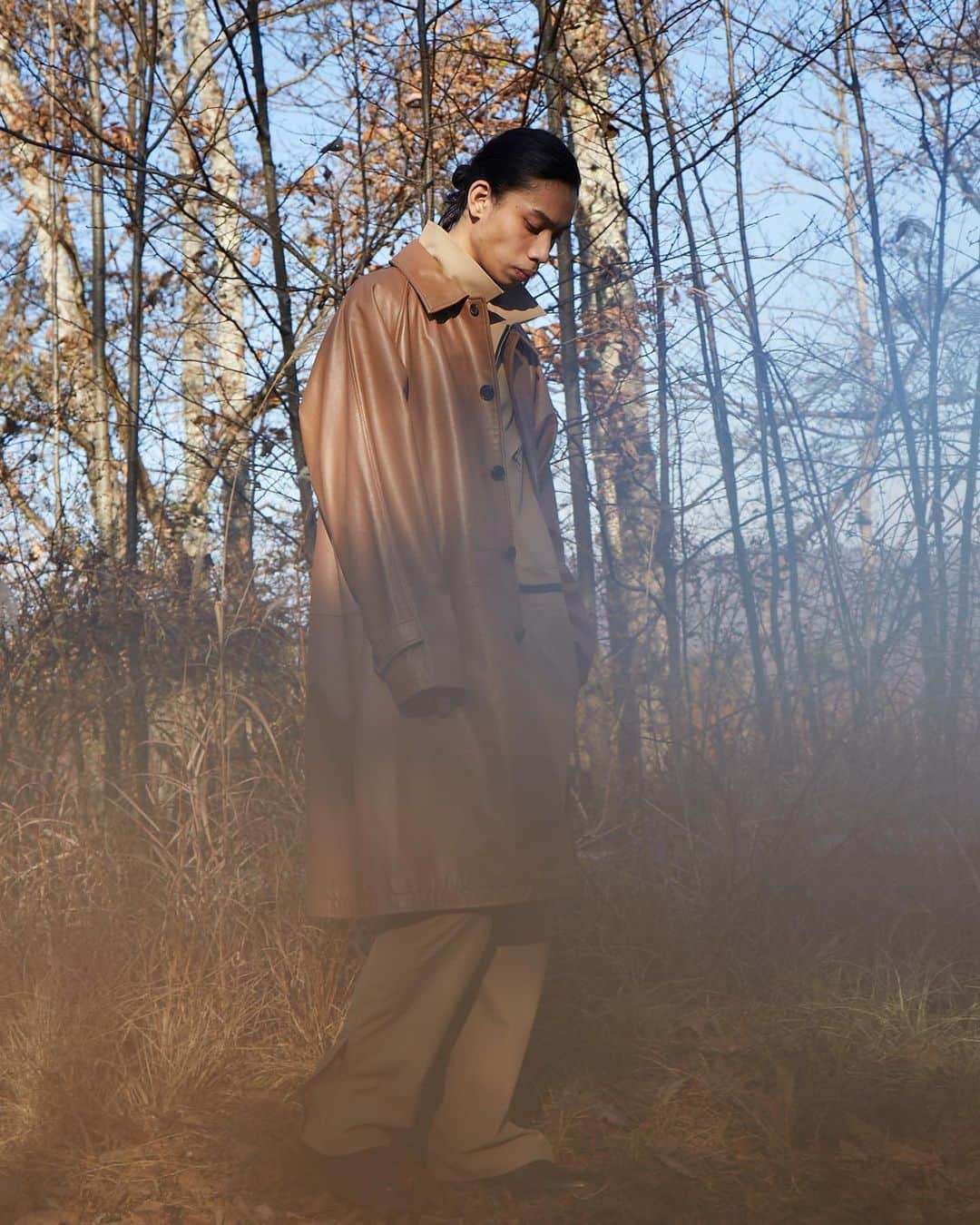 小川哲史のインスタグラム：「@forsomeone_official  #SS21 COLLECTION “Human Nature” look: 01  Photograph: @ph_o.h.n.o #toshioohno Styling: @satoshiogawa92 #satoshiogawa Hair & Make-up: @yokohirakawa_hairmake #yokohirakawa Model: @cyrylsmolenski @no_shit_julius #cyryl #julius  #FORSOMEONE #humannature」