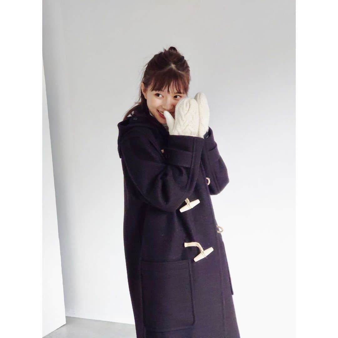 芳根京子さんのインスタグラム写真 - (芳根京子Instagram)「やっぱり黒いお洋服 すき。落ち着く。  #mina  #マネージャーさんカメラ」11月20日 15時15分 - yoshinekyoko