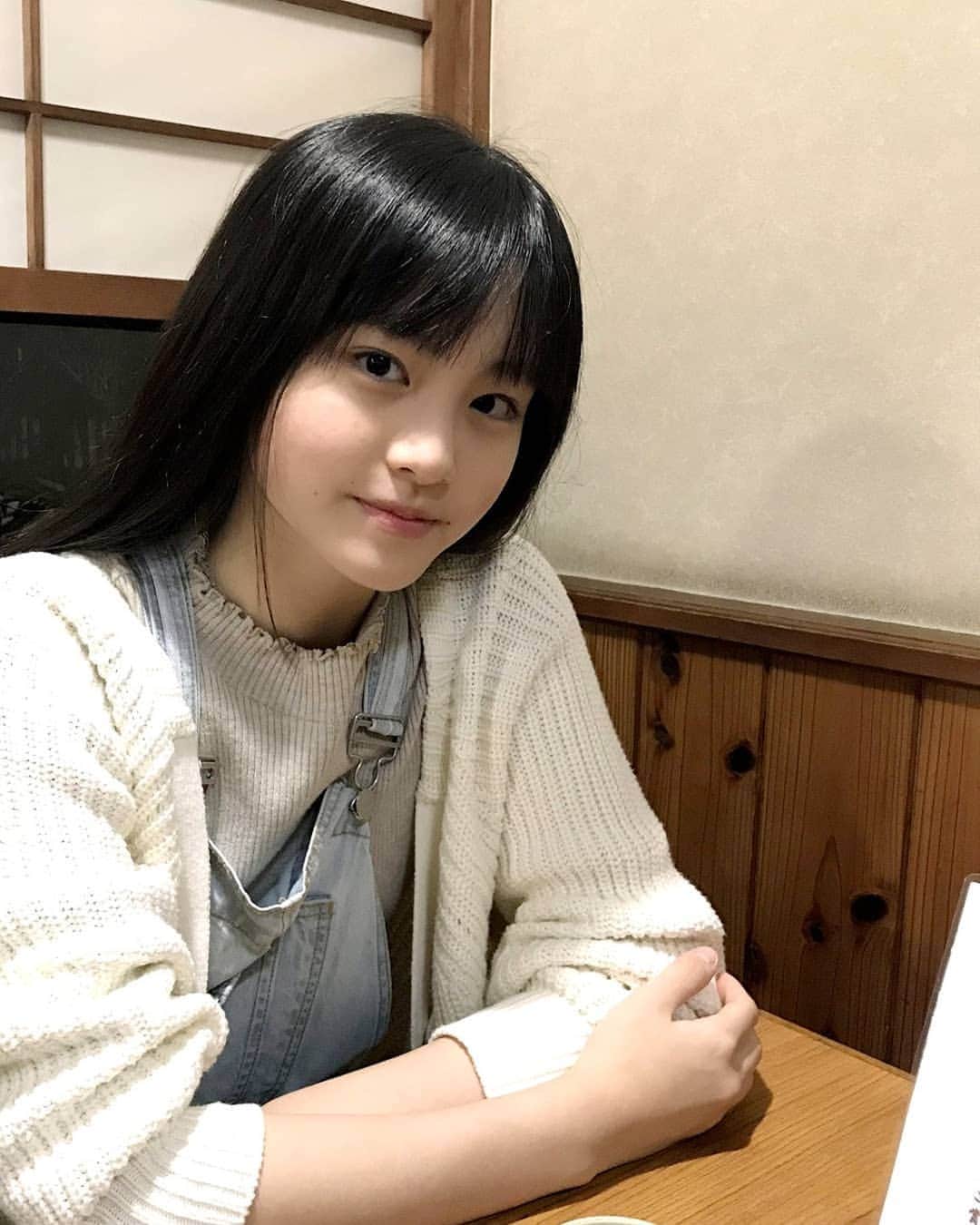 丸本凛のインスタグラム：「少しお散歩をしました～🌃 #リフレッシュ #photooftheday#instagood#japan」