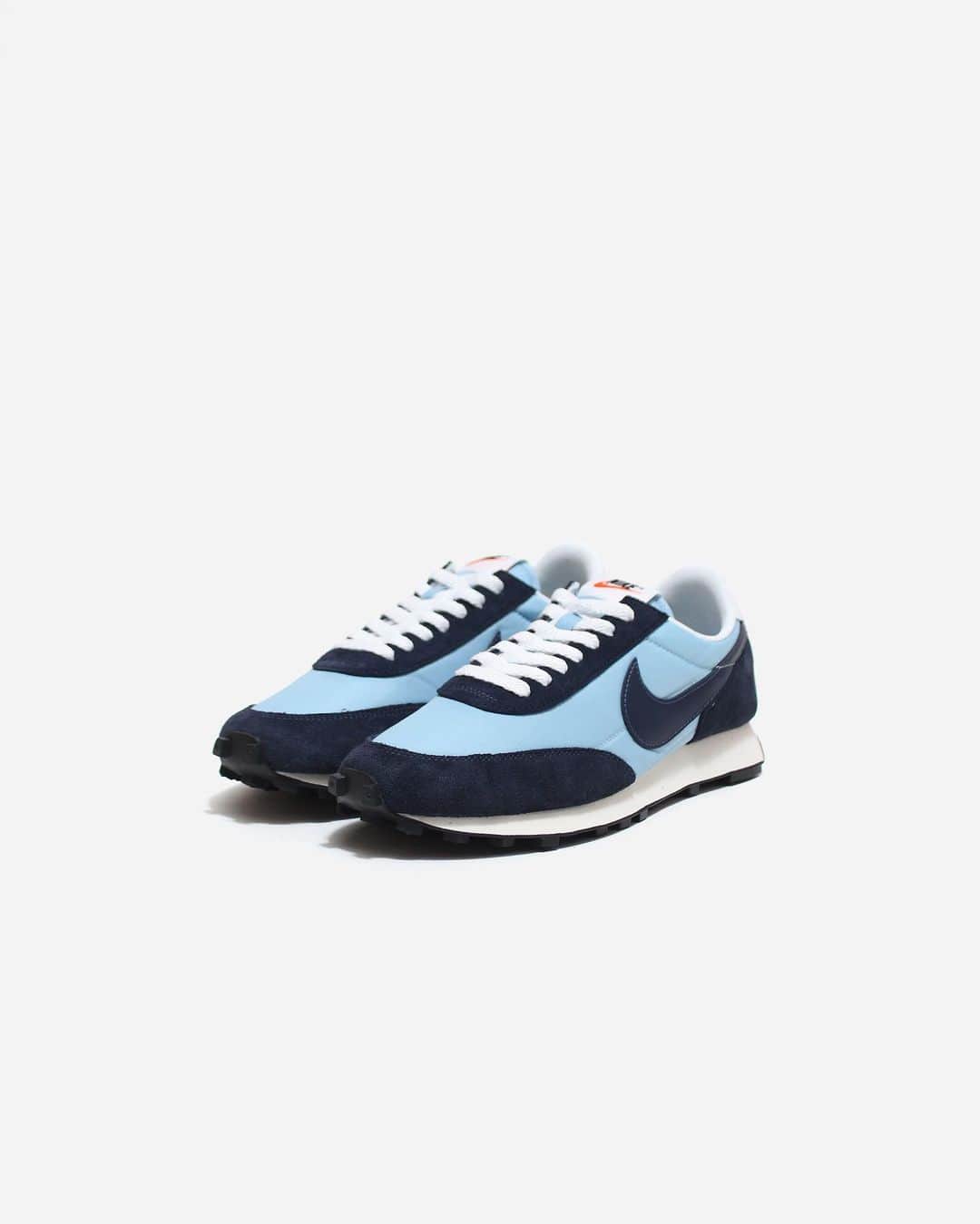 A+Sのインスタグラム：「in stock now  ■NIKE DBREAK COLOR :  LT ARMORY BLUE / OBSIDIAN SIZE : 26.0cm - 29.0cm PRICE : ¥11,000 (+TAX)  1979年のオリジナルモデルを復活させた一足。アッパーにはスエードとナイロンを使用し、シュータンにはクラシックなグラフィックをあしらって、70年代のランナーをイメージしたスタイルと履き心地を実現。  the Nike Daybreak that revived the original model of 1979. Suede and nylon are used for the upper, and classic graphics are used for the tongue to achieve the style and comfort of a 70's runner.  #a_and_s #NIKE #NIKEDBREAK」