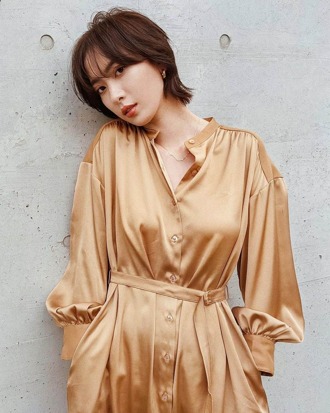 ソンイのインスタグラム：「ヘアーメンテ🐿 担当はSHIMA @keichiito さん✂️ お洋服はタグ付けしました🏷」