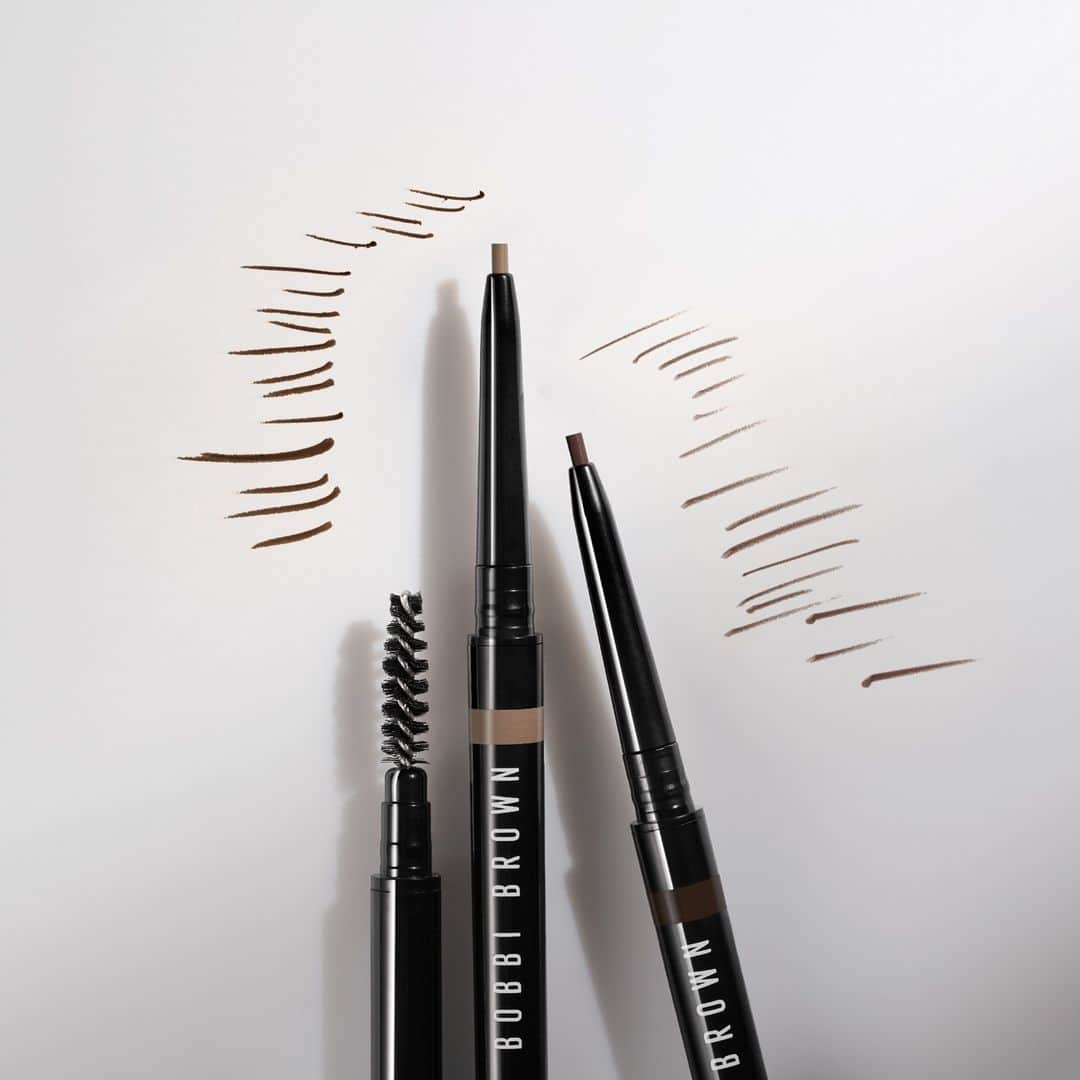 ボビイ・ブラウンさんのインスタグラム写真 - (ボビイ・ブラウンInstagram)「・ ▷MICRO BROW PENCIL  ＜こんな方におすすめ＞ ・眉毛が薄く、眉毛を一本一本描き足したい ・眉尻に、眉毛がなく、眉ラインを描きたい ・くっきりとした繊細な細眉を描きたい。  《 #マイクロブローペンシル 全8色 》  #MicroBrowPencil #BobbiBrown #ボビイブラウン  #ブロー #ブローペンシル #アイブロー #アイメイク#眉 #眉メイク #ウォータープルーフ #brow #browpencil #eyebrow #eyemakeup #waterproof」11月20日 17時00分 - bobbibrownjapan