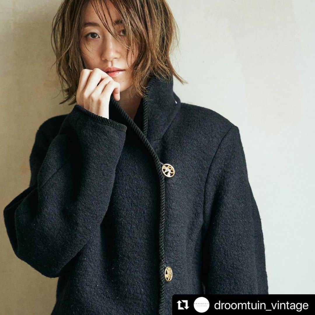 株式会社ニュートラルマネジメントさんのインスタグラム写真 - (株式会社ニュートラルマネジメントInstagram)「#Repost @droomtuin_vintage with @make_repost ・・・ New look has arrived.  New item❤️  "NINA RICCI" wool coat"  Photographer @nagai1219  Model @morrymarin  Hair&Make @chinaakiba  Styling @droomtuin_vintage  #vintage #vintagefashion #vintageclothing #vintageshop #sustainable #recycledfashion #recycle#sustainablefashion #ジャケットスタイル#jacket #古着 #古着コーデ #古着女子 #古着屋 #古着mix #droomtuin #droomtuin_vintage #森衣真鈴 #nmtinc #モデル」11月20日 17時10分 - neutral_management