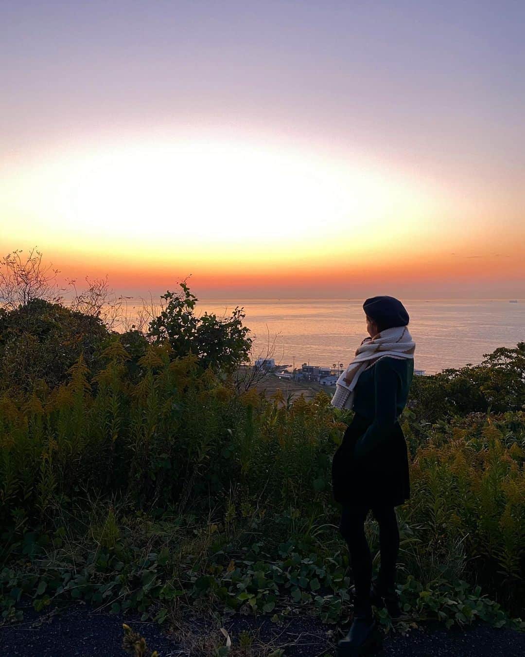 yuiさんのインスタグラム写真 - (yuiInstagram)「. . . 曇りの日の夕日⛅☀️️🌤 . .  . #淡路島#ゆい旅#yuitrip✈️ .」11月20日 17時47分 - yuiram