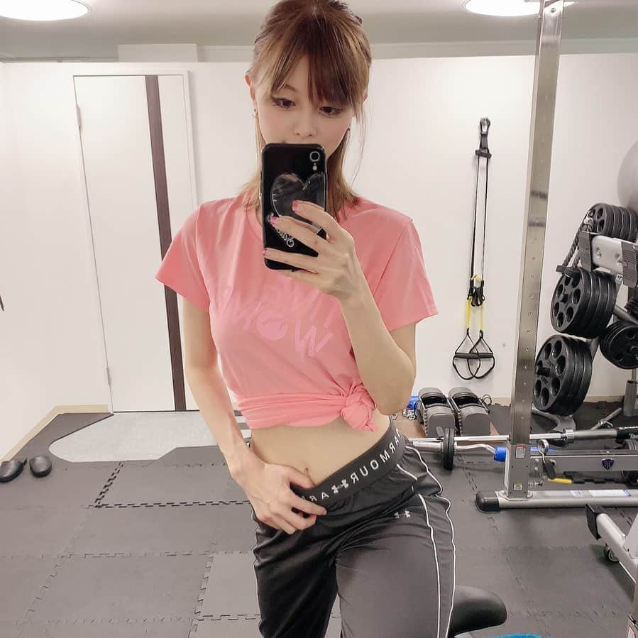 satomiさんのインスタグラム写真 - (satomiInstagram)「🏋️‍♂️(@burningincofficial)🏋️‍♂️ ・ 11月末まで1回無料体験できます🌟 →今がチャンス🏋️‍♀️新宿付近の方はぜひ🌟 ・ とてもフレンドリーなスタッフさんなので気軽に 📩してみてね🏃‍♀️🏃‍♀️ ・ 私も通い始めて3回目！ 目標ができたので本気で頑張る🔥 ちょーぜつお腹ぽこっこりん🐷🐷 ・  #筋トレ  #パーソナルトレーニング  #筋肉 #トレーニングウェア #筋トレ女子 #フィットネス女子 #トレーニングウェア #アンダーアーマー  #ダイエット  #イケメントレーナー #美人トレーナー #新宿 #東新宿 #新宿五丁目 #新宿三丁目駅 #新宿ジム #歌舞伎町 #レンタルウェア #手ぶらでいけるジム」11月20日 18時21分 - saatoomii47