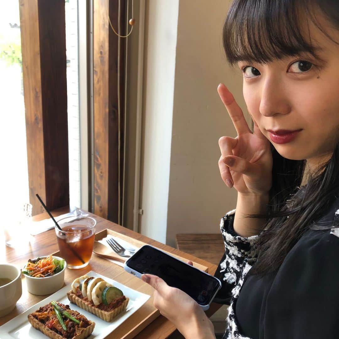 澤田侑里さんのインスタグラム写真 - (澤田侑里Instagram)「* キュームカフェエア * * * お食事系タルトもスイーツタルトも美味しかった✨ * * #カフェ #名古屋カフェ #大須カフェ #タルト #おしゃカフェ #お洒落さんと繋がりたい #名古屋ランチ #キュームカフェエア #キュームタルト」11月20日 18時30分 - yuri___sawada