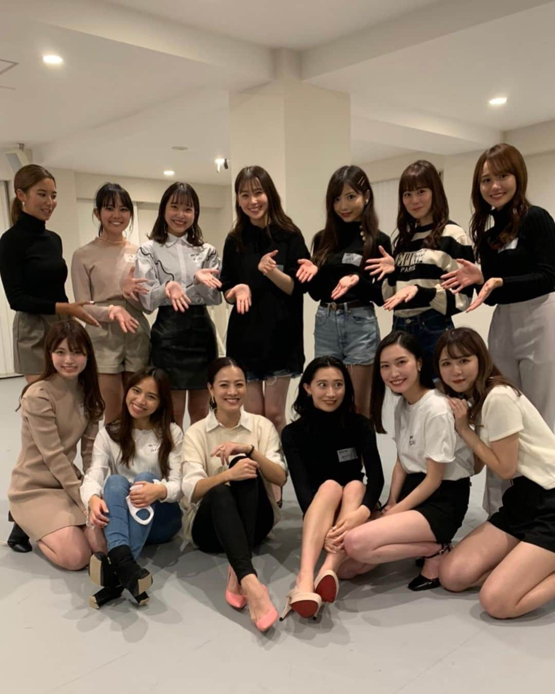 糸川菜央さんのインスタグラム写真 - (糸川菜央Instagram)「昨日、12/5の『Campus Girls' Festival』に向けてウォーキングレッスンしてきました〜！！ 先生、美良さんありがとうございました！  初めて他大のミスの子に会えて幸せすぎた👼  この幸せを味わいたい方！ InstagramのプロフィールにあるURLからチケットが購入できるのでぜひ私たちに会いにきてください❣️  そして『Campus Girls' Festival』の冠スポンサーのケンズカフェ東京さんが主催の「全日本ガールズコンテスト2020」が開催中🎉  課題曲に合わせて踊った動画をSNSに投稿するだけでなんと優勝賞金１００万円！ 振り付けは自由なので、誰でも簡単に応募できます✨  ベストスマイル賞など、他にも様々な賞があるのでダンスをやったことない人も参加してみてください〜！  「踊る人も見る人も楽しめる・元気になれる・笑顔になれるダンス」をみんなで楽しもう✊🏻  ＜参加方法＞ ①課題曲に合わせたダンスを撮影 ②指定ハッシュタグをつけてSNSに投稿  ＜指定ハッシュタグ＞ #全日本ガールズコンテスト2020  #ハピスマダンス   <コンテストの詳細> https://www.girlsdancecontest.com  チャレンジしてみてね😉　  #ミスコン」11月20日 18時33分 - nao_itokawa