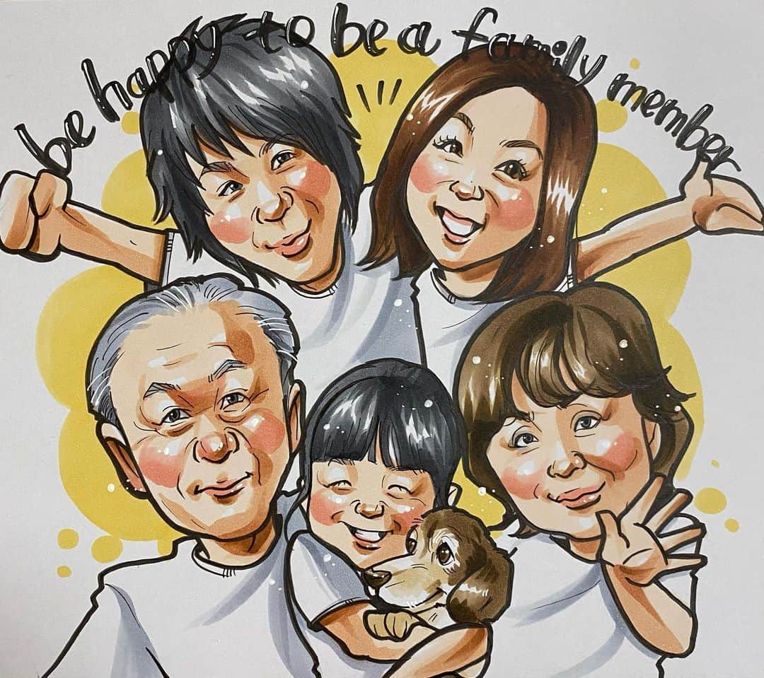 似顔絵★𝗚𝗢𝗥𝗜𝗞𝗜𝗡𝗚のインスタグラム：「. . 先日の一枚目💕✨ . . 4年前のリピーター様より 2枚のご依頼でした❤️ . . ご両親と天国に旅立ったワンちゃんとみんなで一緒に🐶⭐️✨  . . .  ❌❌現在は、予約受付終了してます❌❌ 。 . . .  2020年度ご予約のお客✨ 現在120番までの方へ案内中です🌟✨💕 DMの確認いただきgmailへ返信宜しくお願い致します🙇‍♀️🌟✨✨ . . . .  次回の予約応募は、2020年のご予約分を書き終える予定の 来年春から夏頃の、、、予定です。 ※あくまでも予定なので前後します🙇‍♀️ . . . .  オーダー再開の際には 人数制限あるため必ず予約ができるわけではございません。 そのことも踏まえた上で 次回ご検討いただけると嬉しいです(^^) . . また、結婚式の使用を考えてくださる方も多いです✨  前々からお伝えしていますが、 基本的に予約順に対応しているため、 近々の納期を希望される方は、 対応できないこともあるので、 あらかじめご了承ください💦 . . . . . ※今回予約が取れた方へ※ . .  写真がまだ用意できてない、入金が遅れそうなど、状況により、順番が前後することもございます‼️ あらかじめご了承ください。 。 . . . また、芸能人、キャラクターのオーダー、パロディ風オーダーはお断りしています。  芸能人については、ご本人様に直接プレゼントなどはOKです。 . . . . . . 💰料金表は過去投稿記事みてね❤💰 . . . . . ➡️ハッシュタグ⇨ goriking117料金表2019⬅️ . . ✨✨✨✨✨✨✨✨✨✨✨✨✨✨✨✨ @by.goriking のアカウントでは、 過去書かせて頂いたお客様方からの、 似顔絵のその後のお写真をいただき、 投稿しております^ - ^❤️❤️ 玄関に飾ってある似顔絵、 渡した瞬間のお写真、 ご本人とのお写真などなど💕 いろんな場面でのお写真お待ちしております^ - ^✨⭐️ . . . .  #似顔絵#pencildrawing#drawing#pencil#illust#painting#art#artwork#絵描きさんと繋がりたい#似顔絵師#gorikingの似顔絵屋さん#仲良し家族#子供のいる暮らし#お洒落#可愛い#kidsgirl#dog#両親#犬#ペット#ありがとう#pet#girl#kids#kids_japan#comicart#anime#animeart#comicartist#animejapan」