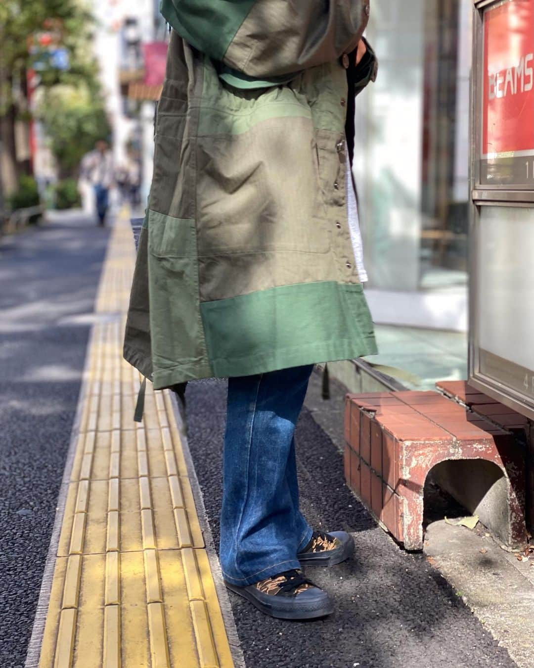 ビームスボーイ原宿さんのインスタグラム写真 - (ビームスボーイ原宿Instagram)「. BEAMS BOY HARAJUKU  STAFF STYLING . トップ画面のストーリーズをタップしご覧ください。 BEAMS公式アプリより、フォローキャンペーンも開催中です。 フォローやお気に入り登録も、この機会にぜひご利用くださいませ。 . . #beamsboy_staff_styling  Information:03-5770-5550 . #beams #beamsboy #ビームス #ビームスボーイ #tokyo #harajuku #ビームスボーイ原宿 #beamsboyharajuku #heavydutyboy」11月20日 19時12分 - beams_boy_official