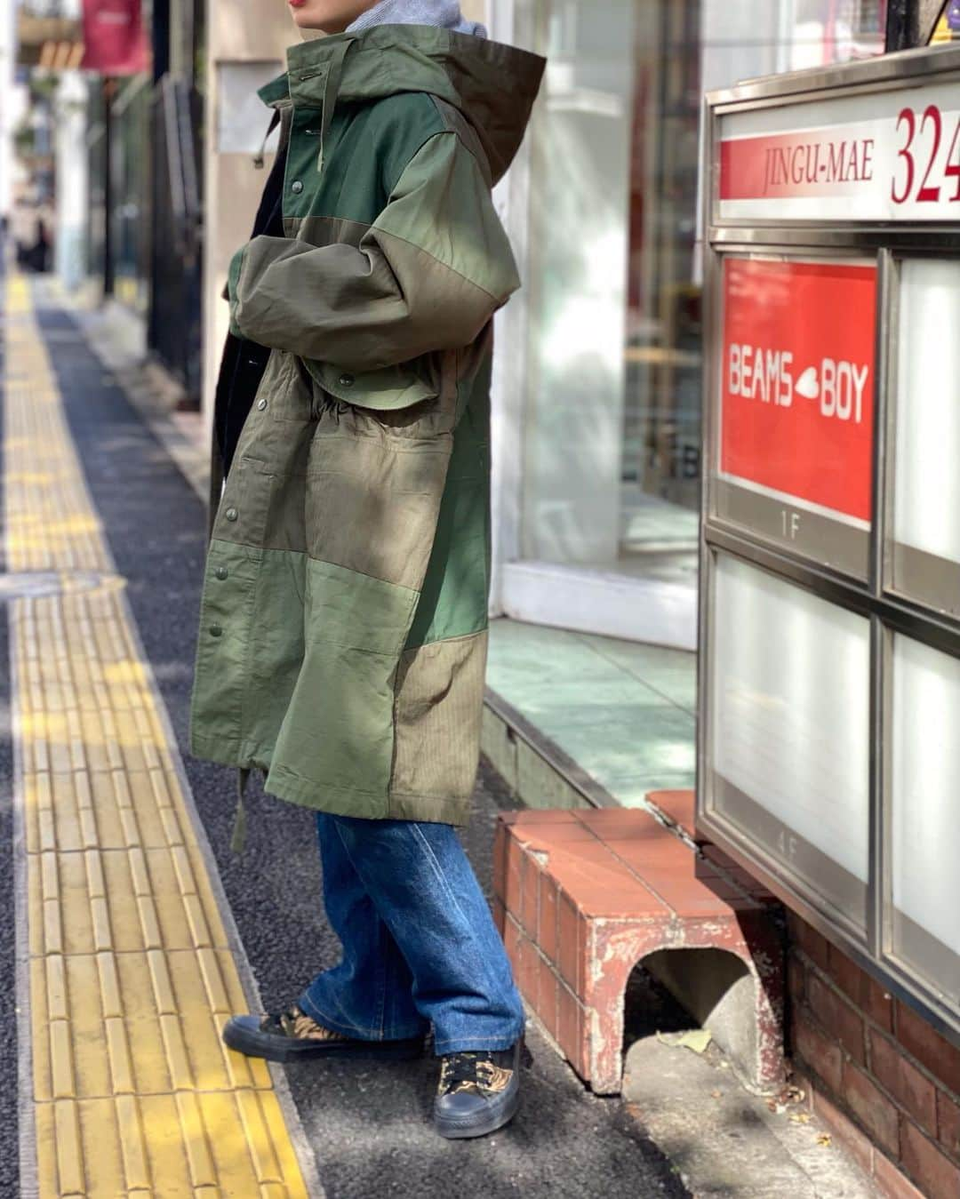 ビームスボーイ原宿さんのインスタグラム写真 - (ビームスボーイ原宿Instagram)「. BEAMS BOY HARAJUKU  STAFF STYLING . トップ画面のストーリーズをタップしご覧ください。 BEAMS公式アプリより、フォローキャンペーンも開催中です。 フォローやお気に入り登録も、この機会にぜひご利用くださいませ。 . . #beamsboy_staff_styling  Information:03-5770-5550 . #beams #beamsboy #ビームス #ビームスボーイ #tokyo #harajuku #ビームスボーイ原宿 #beamsboyharajuku #heavydutyboy」11月20日 19時12分 - beams_boy_official