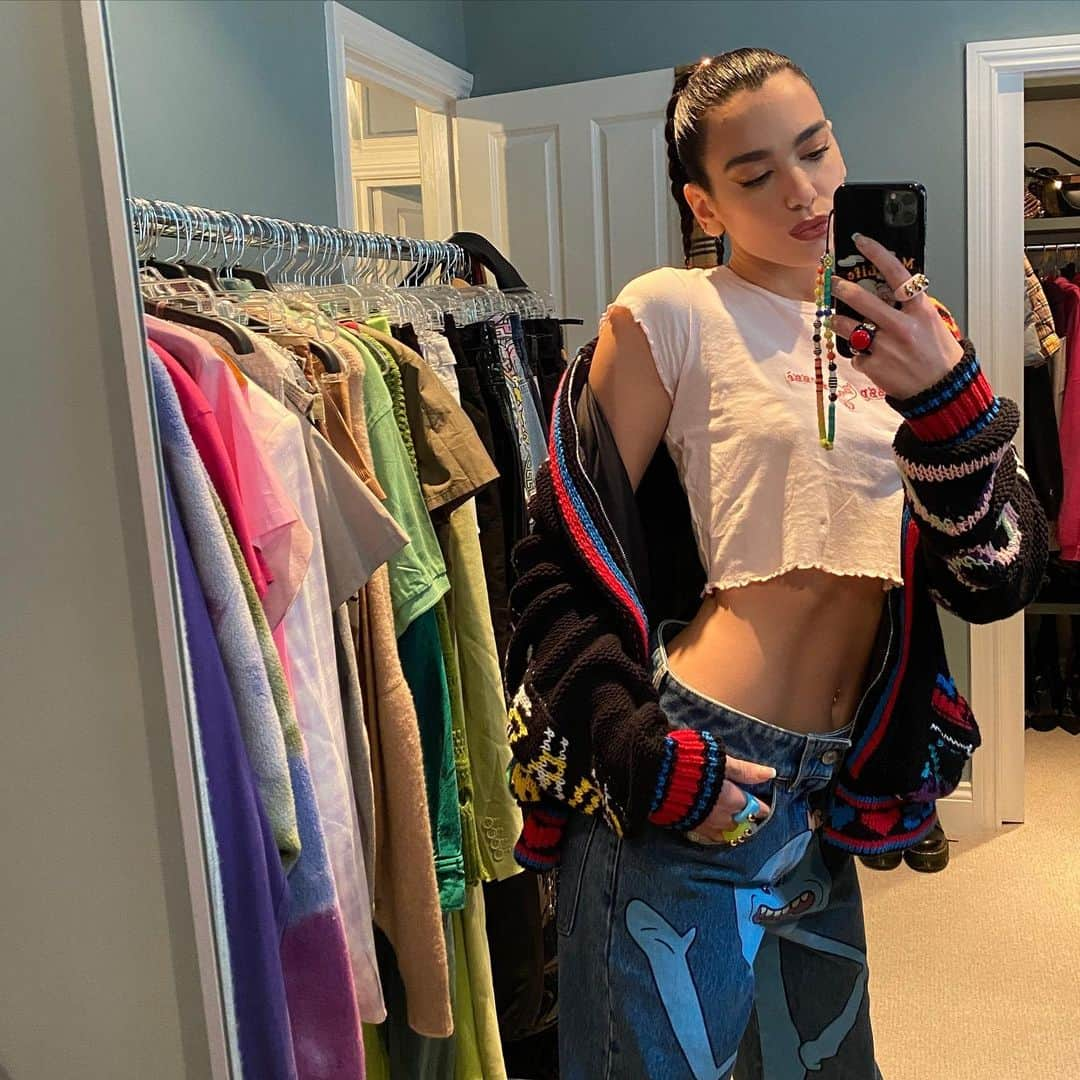 デュア・リパさんのインスタグラム写真 - (デュア・リパInstagram)「🧸 promo from home 🧸」11月20日 19時15分 - dualipa