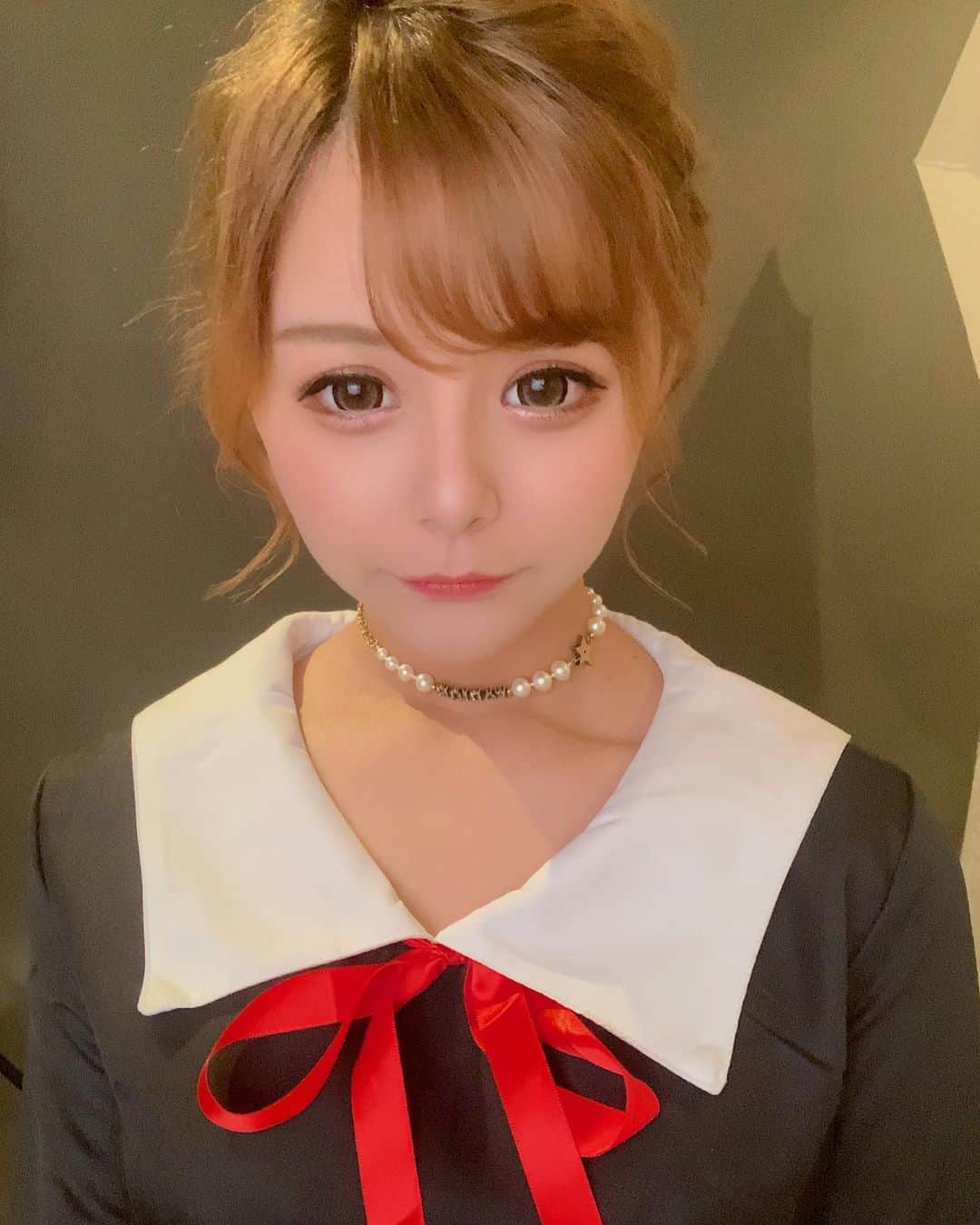 MIAのインスタグラム：「優等生 👧🏻❣️  #かぐや様は告らせたい  . . . #キャバ嬢 #キャバクラ #歌舞伎町 #すすきの#ミナミ #中洲 #ダンサー  #ショーパブ  #プリティーウーマン #プリティーウーマンみあ」