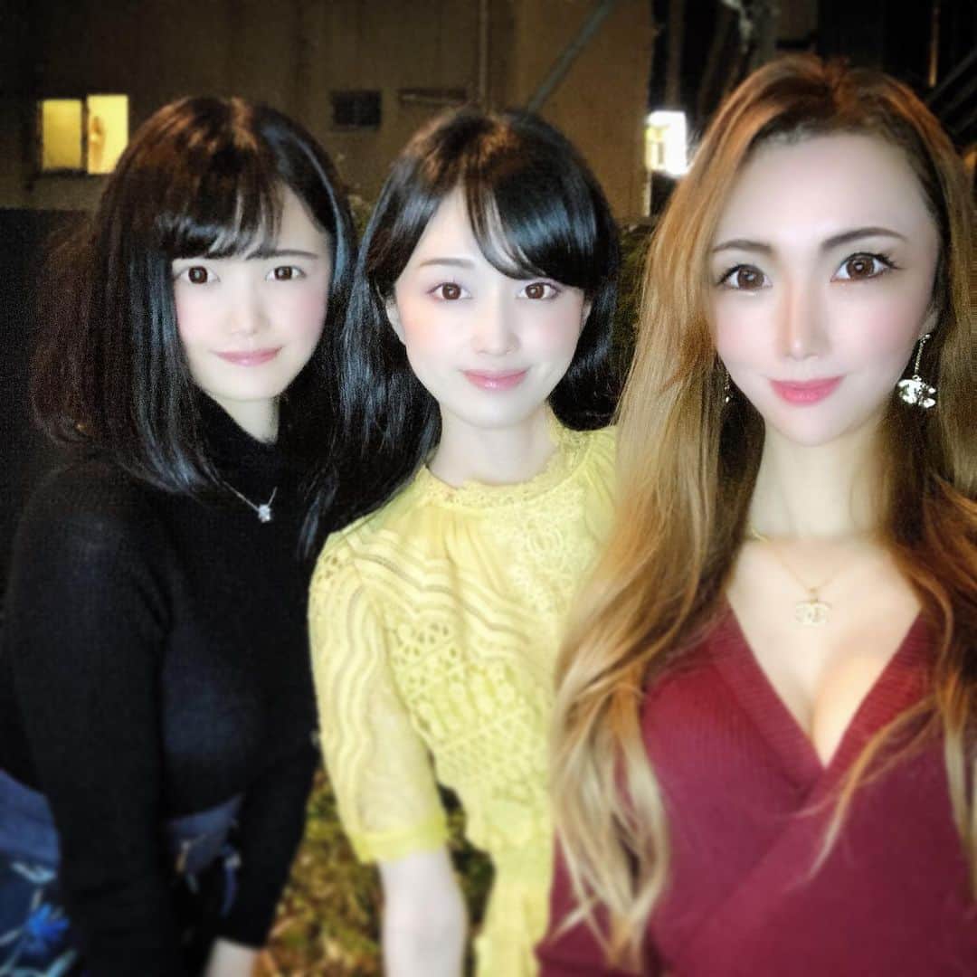 明星優花さんのインスタグラム写真 - (明星優花Instagram)「昨日はめるたんのご紹介で、『肉の切り方』と言う焼肉やさんへ🥩🥓✨  滋賀県から近江黒毛和牛A5ランク10番以上を仕入れ、切り方にも拘っている焼肉店🥩✨  これは映える🤣🤣👍💫  仲良し美女と楽しい時間を過ごしながらの食事は美味しさも倍増😆💓  来週は一緒に行ったさきぽこのお誕生日会🎂  こちらも楽しみ😆😆💓  肉の切り方 日本橋本店 050-5890-5812 東京都中央区日本橋室町1-12-15 テラサキ第2ビル 1F https://tabelog.com/tokyo/A1302/A130202/13165889/  #肉 #焼肉 #肉の切り方 #食事 #食事記録 #グルメ #グルメ好きな人と繋がりたい  #グルメ女子  #美食 #美食日記 #美食推薦 #和食 #和食ごはん  #ごはん #ディナー #dinner #dinnertime  #美味しい #美味しいもの好きな人と繋がりたい  #美味しいもの  #美味しいご飯  #美味しいお店  #美味しいもの大好き  #美味しいもの巡り  #女子会 #女子会最高」11月20日 19時29分 - yuka1219yuka