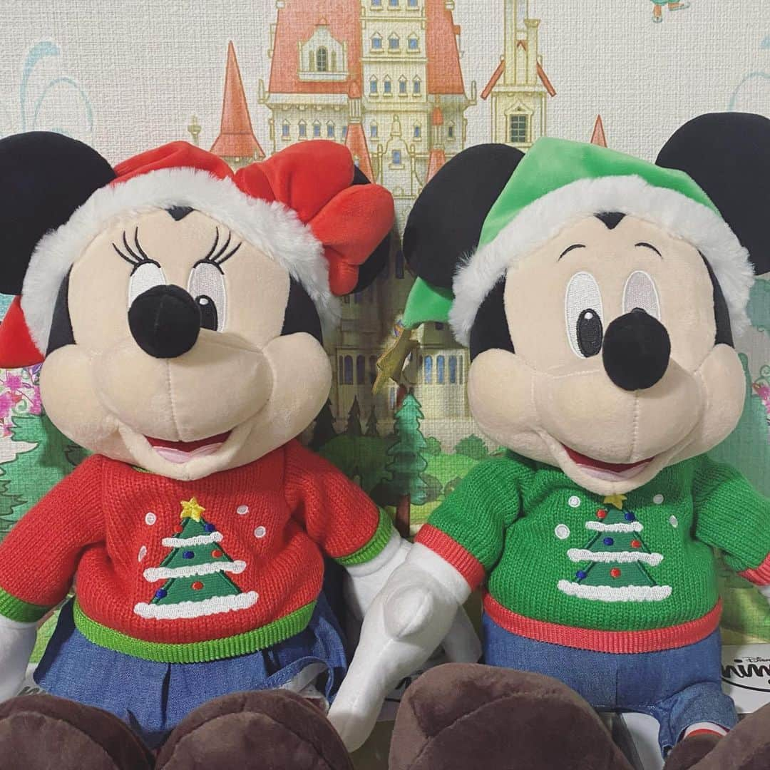 秋山衣梨佳さんのインスタグラム写真 - (秋山衣梨佳Instagram)「🎅🎄🎁  6 days till Christmas!  #xmas#christmas#disney#disneystore」12月19日 23時00分 - akiyamaerika