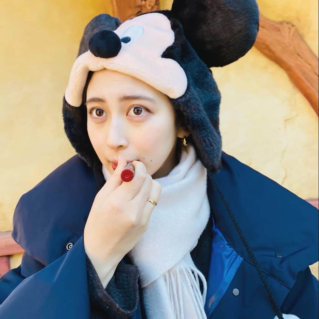 渡辺くるみのインスタグラム：「🏰🐭💄💕  #凍え死にそうなったけど  #ディズニーランド  #鬼楽しみました #美女と野獣  #当たってん  #めっちゃ良かった」