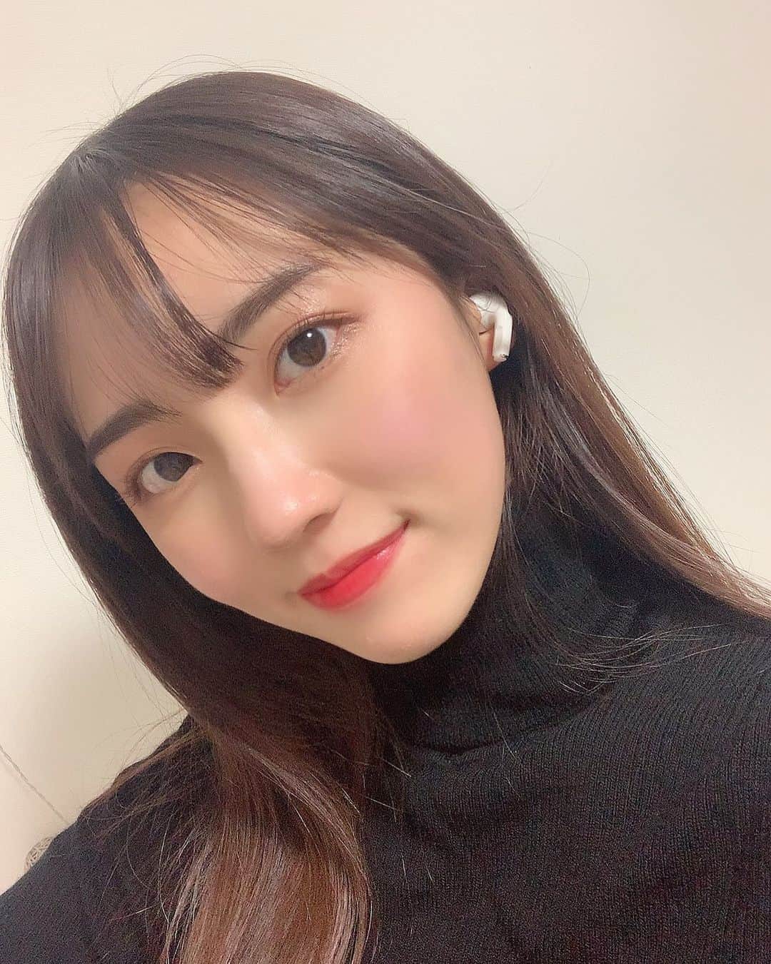 川平朱莉のインスタグラム：「眉サロンで眉整えたこと、今年やってよかったて思うことナンバースリーに入る！」