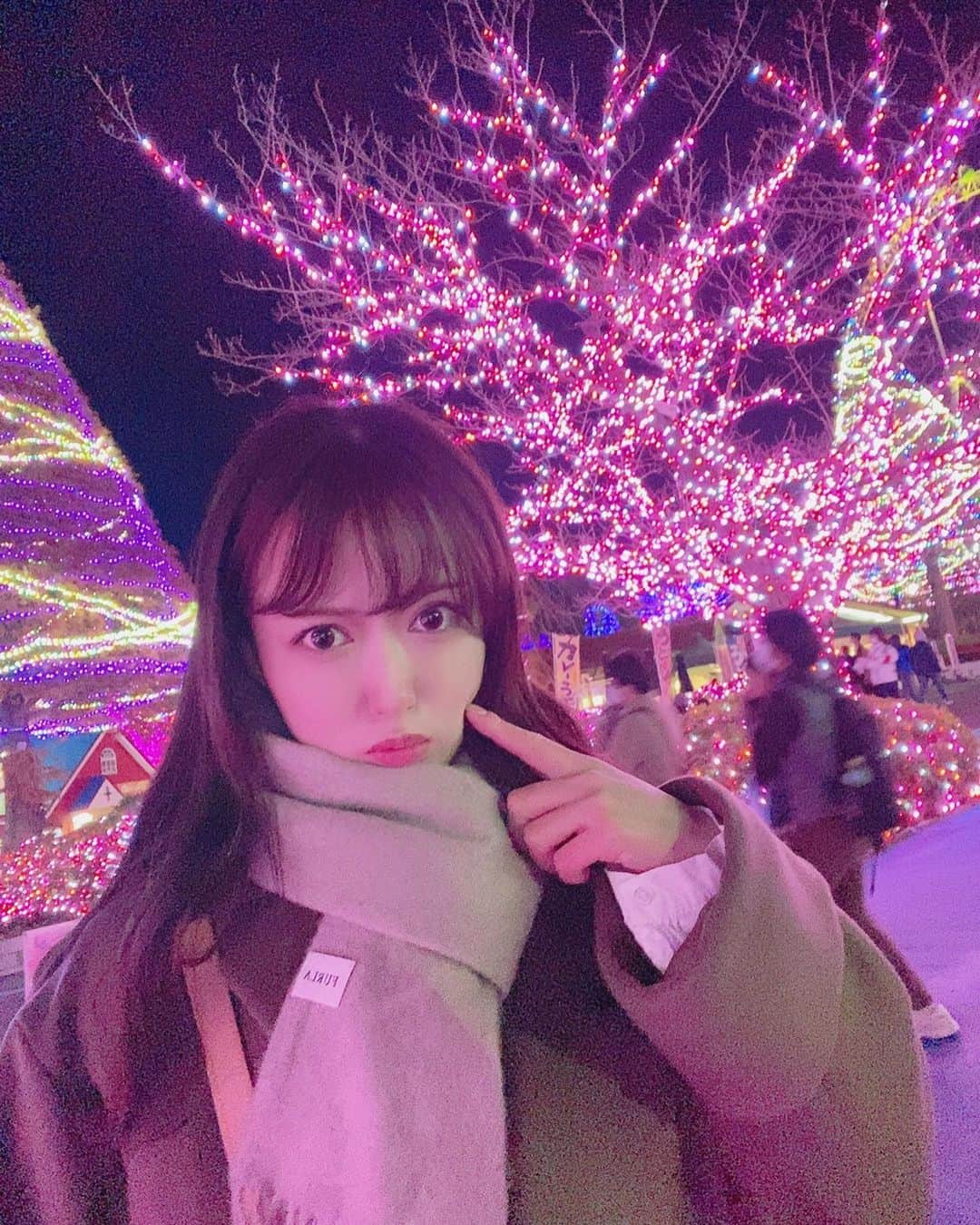 mami 宝島社さんのインスタグラム写真 - (mami 宝島社Instagram)「イルミネーション見たよ☃️ 新しいコートきた🧥♡ #stylings」12月19日 23時05分 - mm.920k