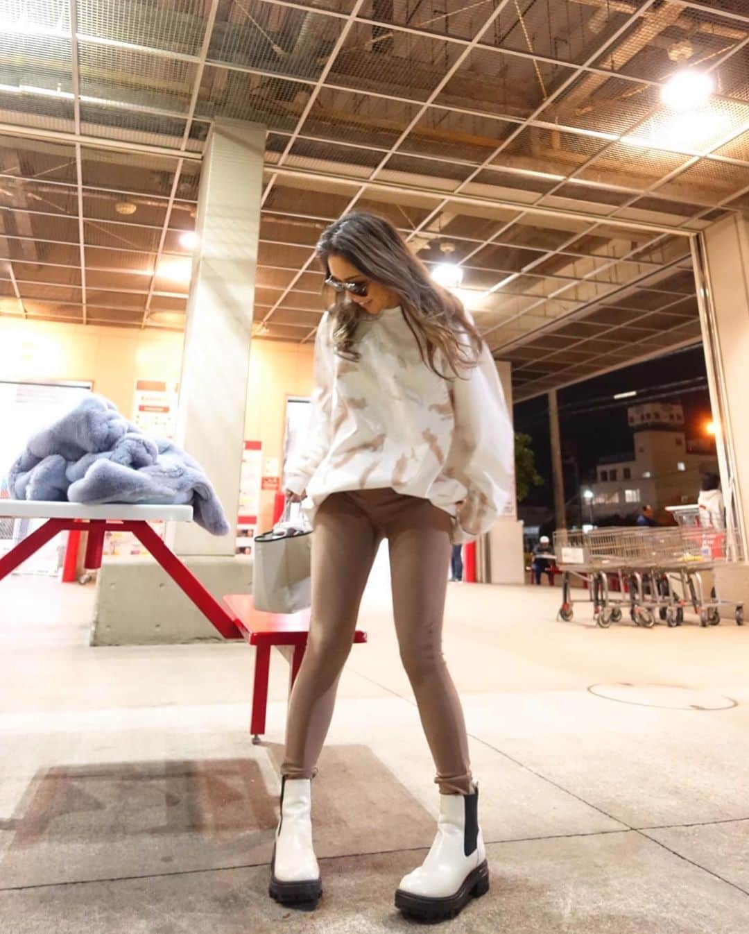 ETSUKOさんのインスタグラム写真 - (ETSUKOInstagram)「履いてますよレギパン😜 いつも可愛いぃシールーム💕 前期と今季は特にツボ❣️  ようやく師走の寒さになって来たぞっ💨  #履いてますよレギパン」12月19日 23時05分 - lalanail_etsu