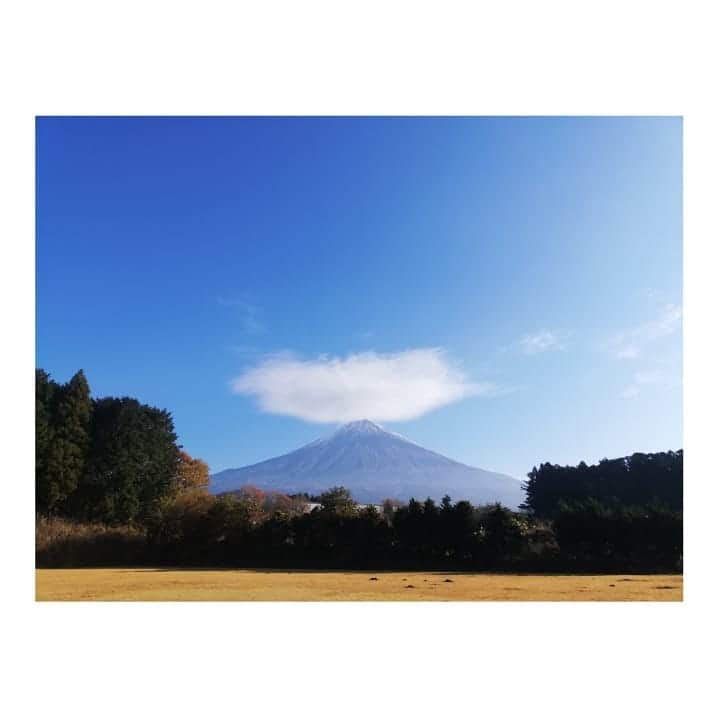 近藤笑菜のインスタグラム：「loving...」