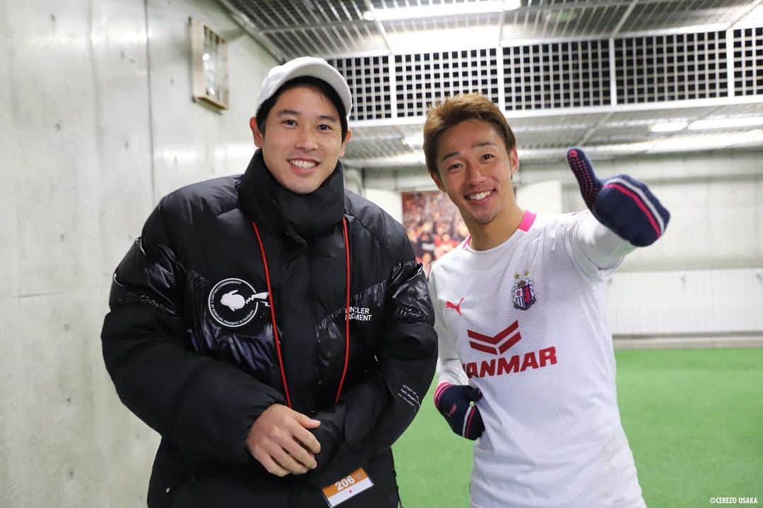 清武弘嗣さんのインスタグラム写真 清武弘嗣instagram 連投 試合後に大好きな先輩にも会えました 相変わらずかっこよかった いろいろ話せてよかった 内田篤人 かっこよき 12月19日 23時36分 Kiyotake Hiroshi Official