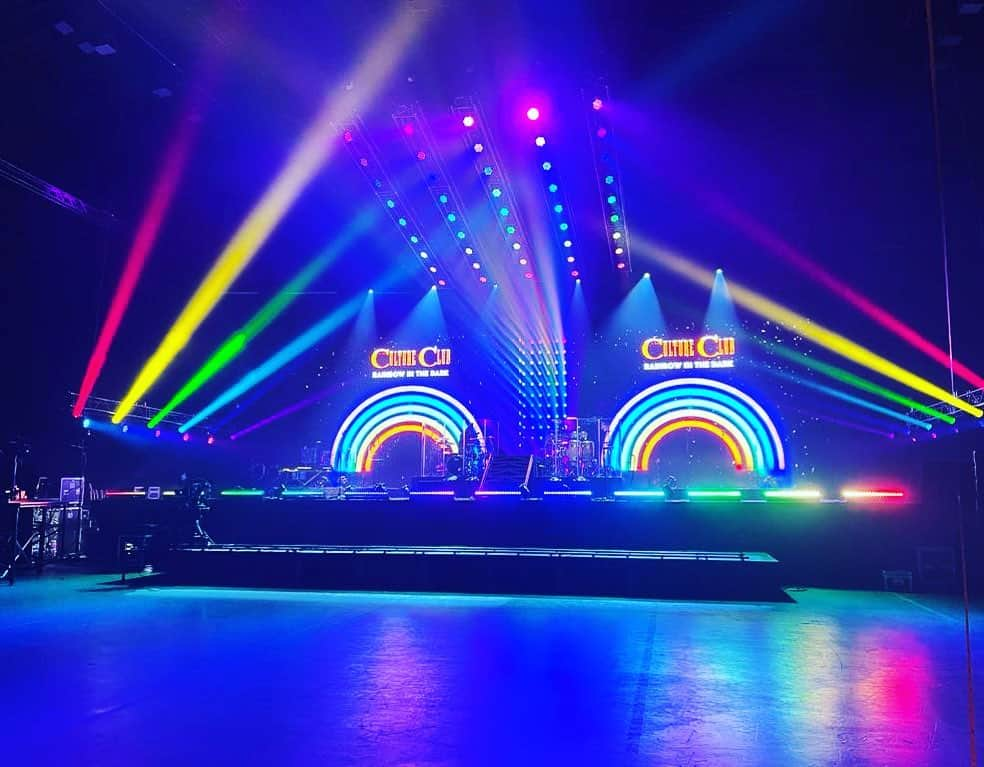 ボーイ・ジョージさんのインスタグラム写真 - (ボーイ・ジョージInstagram)「The stream looks like a rainbow dream! @cultureclubofficial #livenation #music #live #livemusic #rainbow」12月19日 23時52分 - boygeorgeofficial