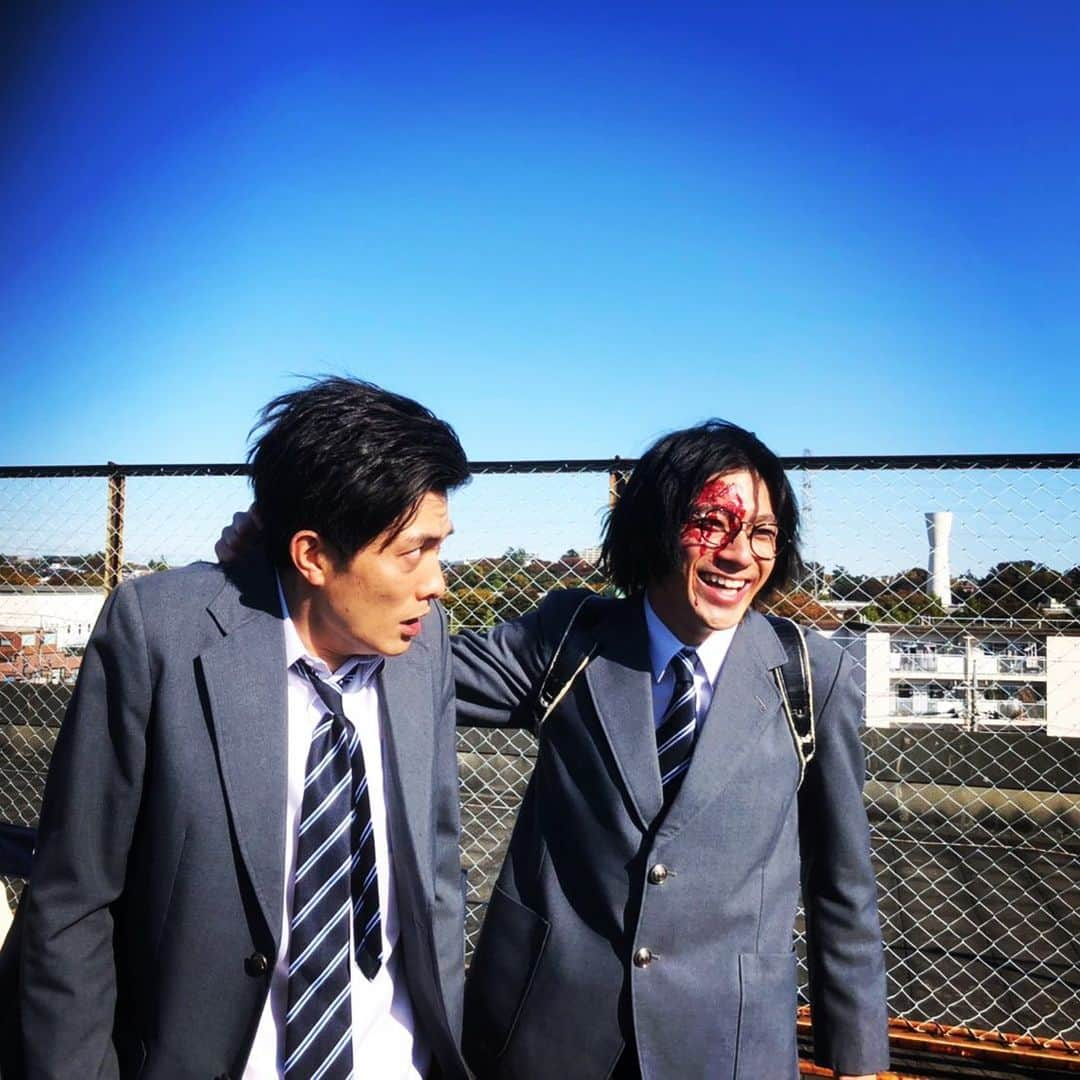 庄野崎謙さんのインスタグラム写真 - (庄野崎謙Instagram)「『先生を消す方程式。』  最終回、ご視聴ありがとうございました😊  クランクアップ時に山田裕貴さんと撮っていただきました📸🤩  #先生を消す方程式 #せんけす #ドラマ #テレビ朝日 #山田裕貴 #俳優 #役者 #actor #model #japan #庄野崎謙 #クランクアップ #写真 #photo #撮影 #photography #怖え」12月19日 23時49分 - shonozaki_ken