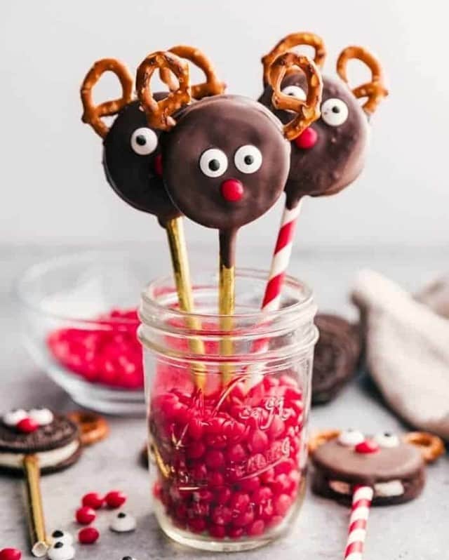 OREOさんのインスタグラム写真 - (OREOInstagram)「Chocolate reindeer made out of OREO cookies are the holiday treat we'll be dreaming of this weekend 🦌❄️ What holiday OREO creations are you making?⠀⠀⠀⠀⠀⠀⠀⠀⠀ ⠀⠀⠀⠀⠀⠀⠀⠀⠀  📸: @princesspinkygirl」12月20日 0時00分 - oreo