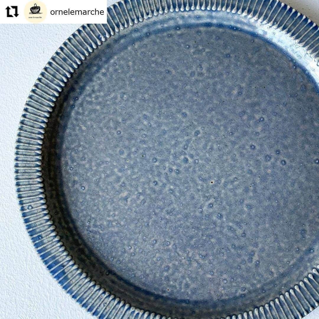 オルネ ド フォイユさんのインスタグラム写真 - (オルネ ド フォイユInstagram)「【姉妹店 オルネ ル マルシェ WEBショップ新入荷情報】﻿  #Repost @ornelemarche ・・・﻿  【やさしくあたたかな風合いのうつわ】  益子で活動されている陶芸家・国友武志さん。 毎年大人気の作家さんです。  シンプルで、あたたかみのある風合いは どんなお料理も映えて合わせやすいです。  ひとつ前の投稿にございます ネコとトリのブローチもご覧くださいね！  ※こちらの商品は、吉祥寺店にて販売しております。  #ornelemarche #ornedefeuilles #kichijoji #fudomae #madeinjapan #mashiko #オルネルマルシェ #オルネドフォイユ #吉祥寺 #不動前 #吉祥寺雑貨屋 #国友武志 #陶器 #陶器市 #益子 #ねこ #ネコ #猫 #ねこすたぐらむ #ネコスタグラム #猫のいる暮らし #ねこのいる生活」12月19日 16時00分 - ornedefeuilles