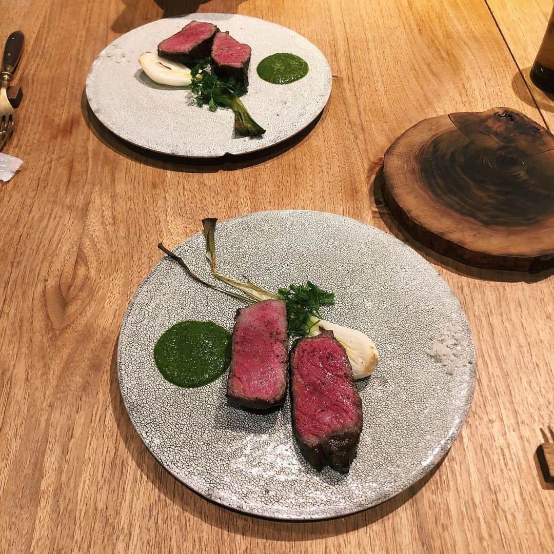 山本瑠香さんのインスタグラム写真 - (山本瑠香Instagram)「天満にあるフレンチレストラン🇫🇷🍽  一つ一つがオシャレで しかも美味しくて最高でした🍂💭  ◾︎生ハムと季節のフルーツ・リコッタチーズのサラダ ◾︎安納芋のマッシュルームのスープ ◾︎山形牛 ロティ　大葉のソース  ◾︎お祝いのデザートプレート  #大阪ランチ #大阪グルメ #天満グルメ #天満ランチ #梅田グルメ #フレンチ #onzoro #lunch #ケーキプレート」12月19日 16時40分 - mckg2020_no3