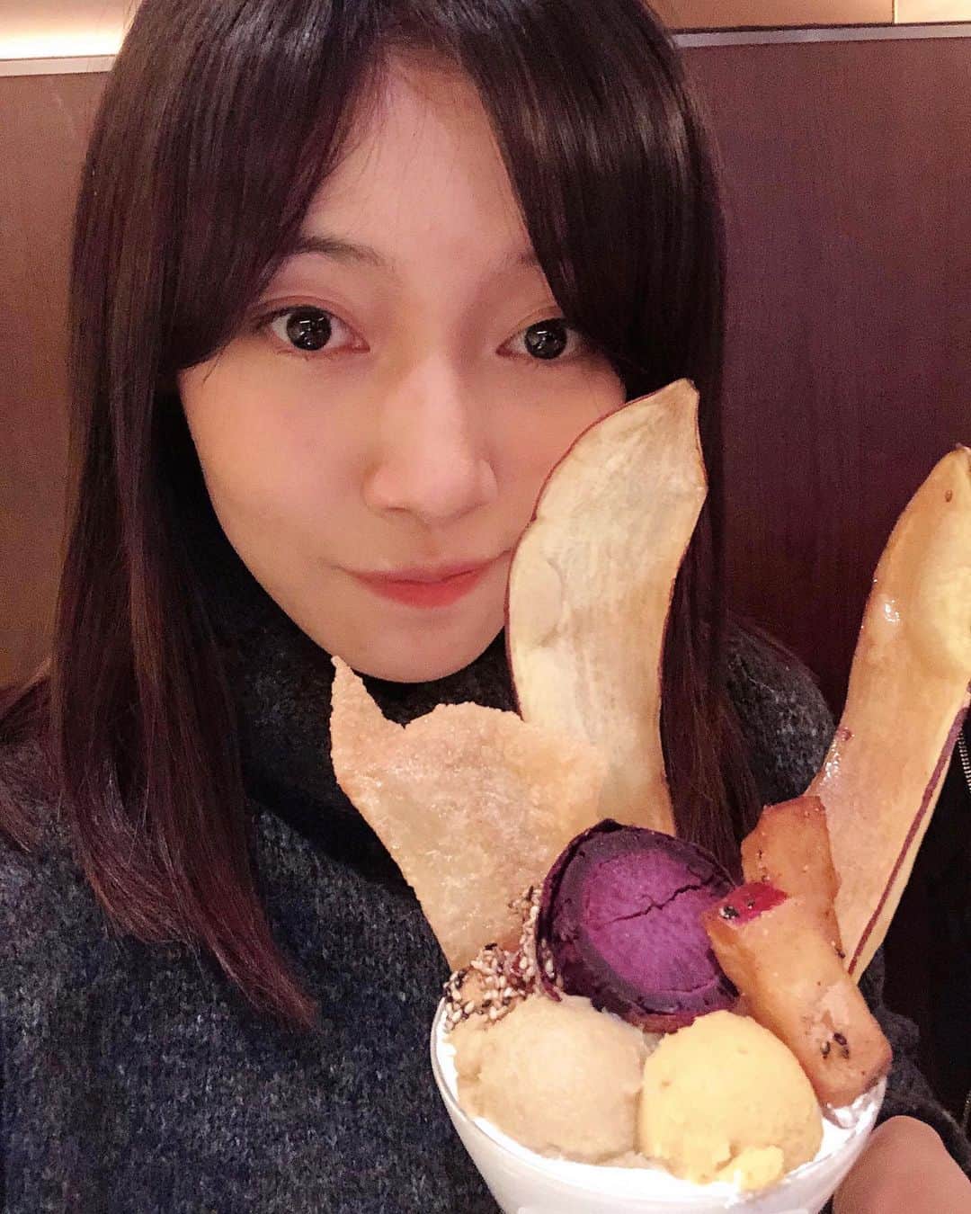 畑山亜梨紗さんのインスタグラム写真 - (畑山亜梨紗Instagram)「この間、友達になれそうにないパフェに出会ったよ。おいしかったけれど。 人が多いところに行くのはこわいね。 みんな健康でいられますように。😌😌💌  #さつまいも」12月19日 16時59分 - a_ufo_91