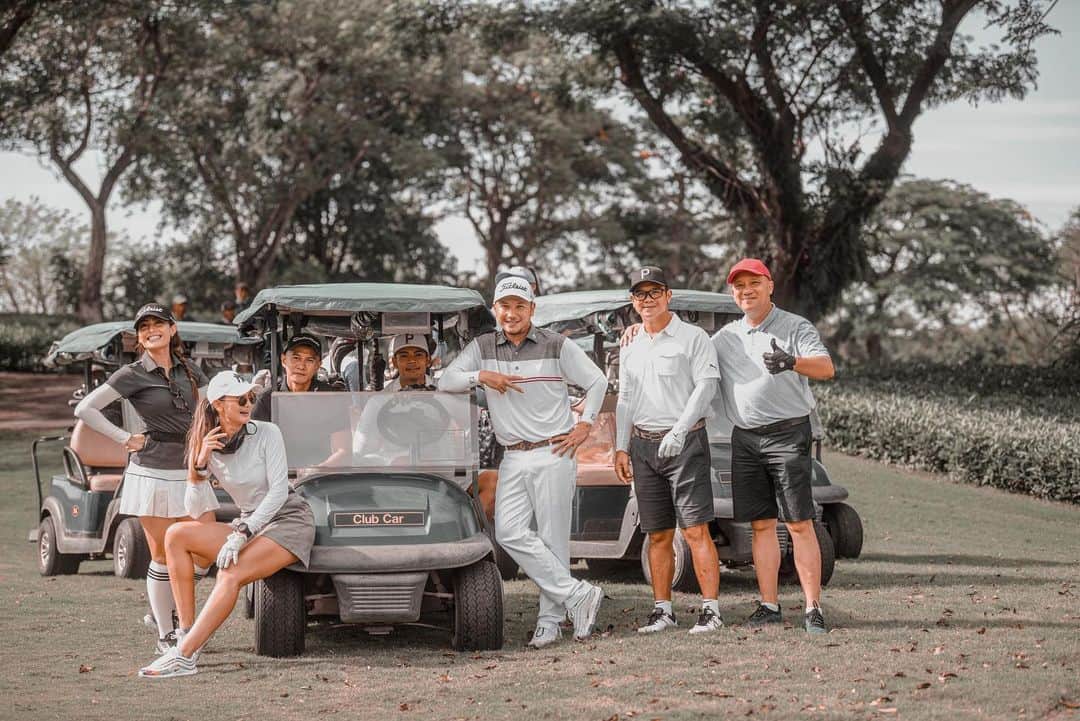 ルナ・マヤさんのインスタグラム写真 - (ルナ・マヤInstagram)「Golf-ing 🏌🏻‍♀️ 📸 @iqbalwidjayanto」12月19日 17時08分 - lunamaya
