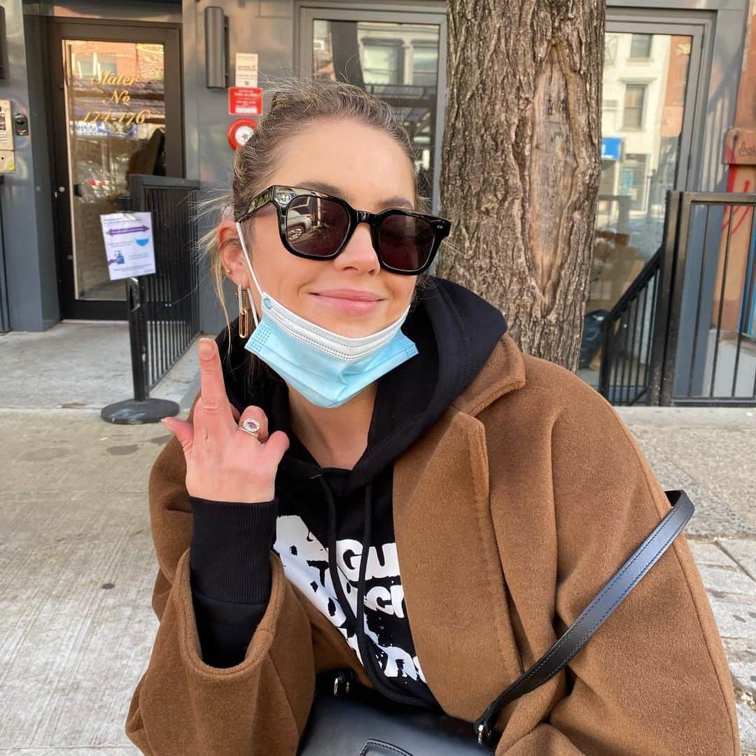 G-Eazyさんのインスタグラム写真 - (G-EazyInstagram)「Happy birthday beautiful 🖤 @ashleybenson I love you to the moon & back.」12月19日 17時17分 - g_eazy