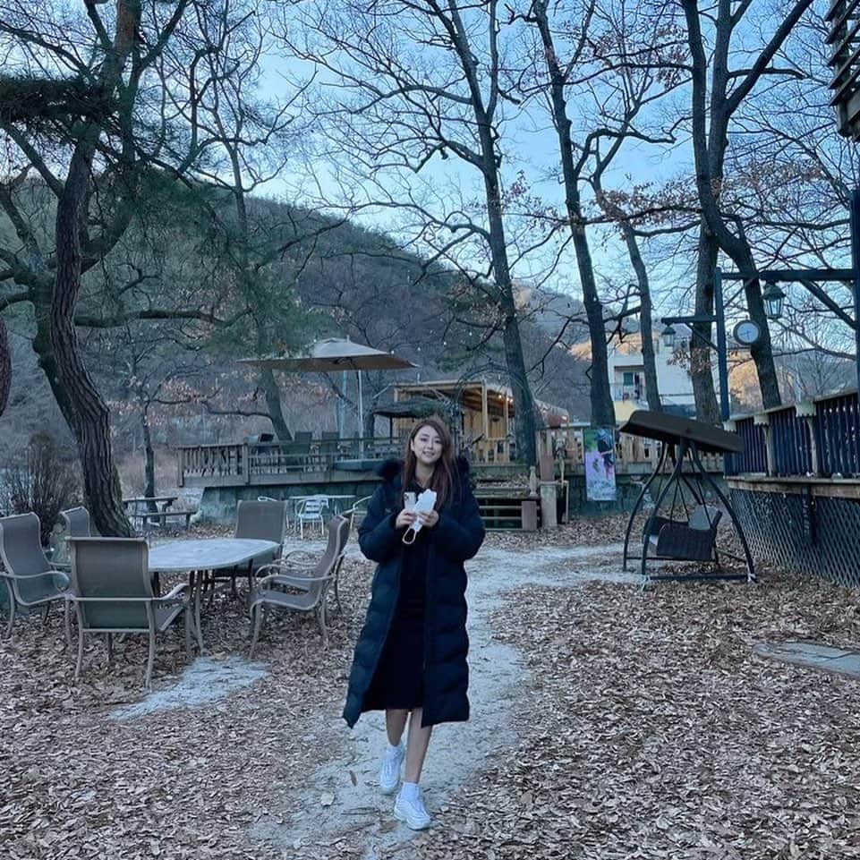 ミンジさんのインスタグラム写真 - (ミンジInstagram)「크리스마스 선물로 마스크 없는 일상을 주세요 🙏」12月19日 17時28分 - luv_minji_