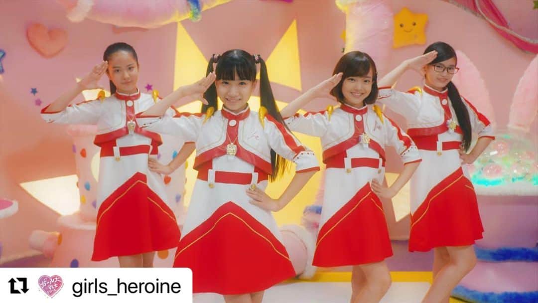 のインスタグラム：「#Repost @girls_heroine with @make_repost ・・・ 【予告】 #テレビ東京 系にて、明日12/20(日)あさ9時から #ラブパト 第22話「誕生！サーたんクロース！」サーたんのラブを取り戻すため #ラブパトリーナ 出動します❗️🚨久しぶりに４人揃ってヘンシンするよ💖💜💙🧡  https://lovepatrina.jp/  #クリスマス #ラブパトリーナ #特撮」