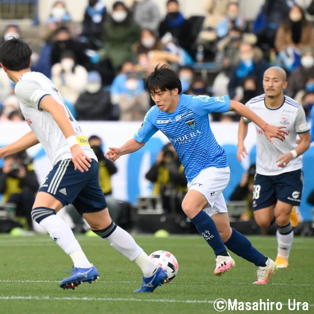 Goal Japanさんのインスタグラム写真 - (Goal JapanInstagram)「. ＼#横浜FC がダービーマッチを制す！🔥／ 大敗した前回の横浜ダービー雪辱を果たし、今季のラストゲームを見事な勝利で飾る！(Photo: Masahiro Ura) . 🇯🇵#明治安田生命J1リーグ 第34節 🆚横浜FC 3-1 横浜F・マリノス #志知孝明 (9分)、#田代真一 (16分)、#オナイウ阿道 (22分)、#瀬沼優司 (73分) . #soccer #football #jleague #J1 #yokohamafc #goaljleague #サッカー #フットボール #Jリーグ #明治安田生命Jリーグ #⚽」12月19日 17時40分 - goaljapan