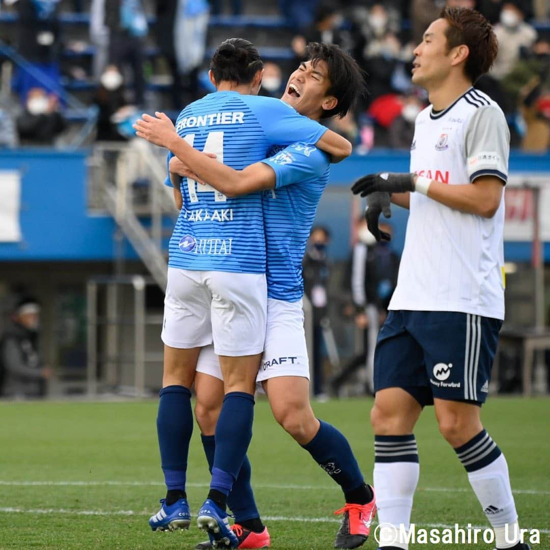 Goal Japanさんのインスタグラム写真 - (Goal JapanInstagram)「. ＼#横浜FC がダービーマッチを制す！🔥／ 大敗した前回の横浜ダービー雪辱を果たし、今季のラストゲームを見事な勝利で飾る！(Photo: Masahiro Ura) . 🇯🇵#明治安田生命J1リーグ 第34節 🆚横浜FC 3-1 横浜F・マリノス #志知孝明 (9分)、#田代真一 (16分)、#オナイウ阿道 (22分)、#瀬沼優司 (73分) . #soccer #football #jleague #J1 #yokohamafc #goaljleague #サッカー #フットボール #Jリーグ #明治安田生命Jリーグ #⚽」12月19日 17時40分 - goaljapan