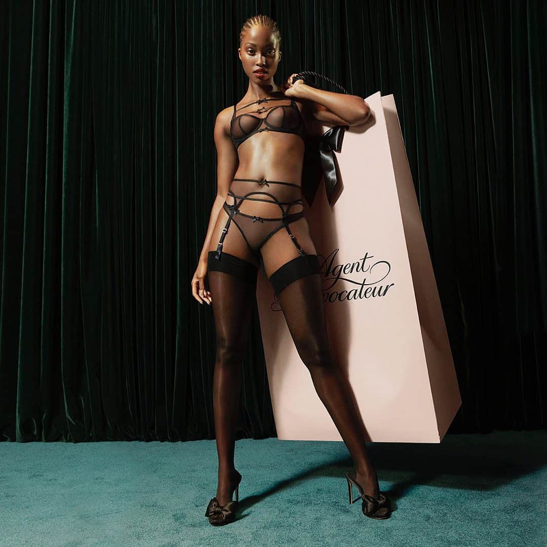 Agent Provocateurさんのインスタグラム写真 - (Agent ProvocateurInstagram)「It's on!   Our Winter Sale is now live.  Indulge in up to 50% off our most popular styles this season, such as fan-favourite Ulrika, a sheer, swiss bondage-inspired set completed with satin bow decoration.  Shop up to 50% off online now and in participating stores  #AgentProvocateur #TeaseTheSeason」12月19日 17時48分 - agentprovocateur