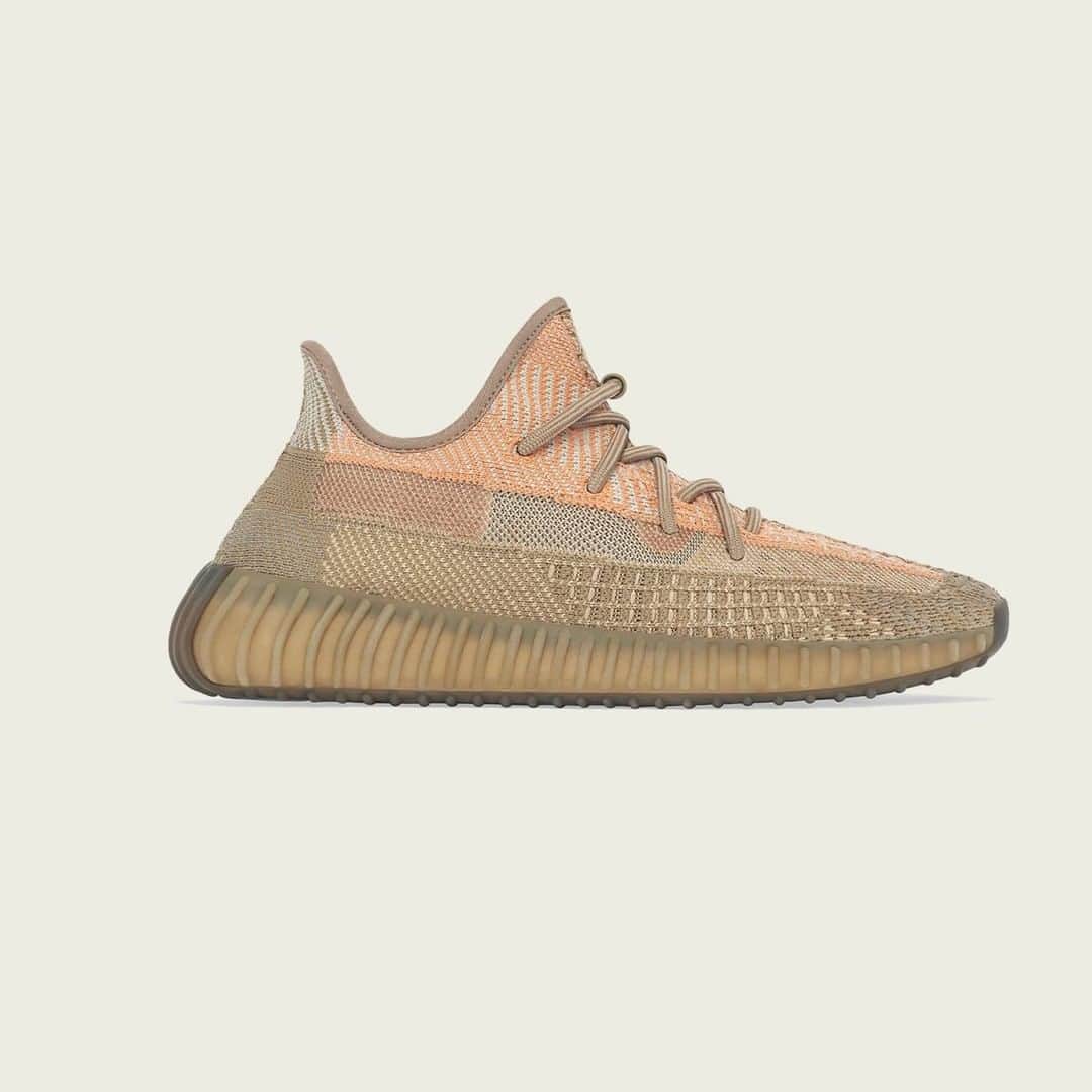 のインスタグラム：「【RELEASE✌️】12/19(sat)発売 adidas YEEZY BOOST 350 V2 "SAND TAUPE" ￥28,000+tax  ABC-MART GRAND STAGE ONLINE STOREにて販売！ 取扱サイズ 24.5～29.0cm  #kicks #sneakerhead #sneakers #sneakeraddict #tokyo #japan #kickstagram #👟 #abcmart #abcマート #abcgs #adidas #アディダス #yeezyboost350v2 #イージーブースト」